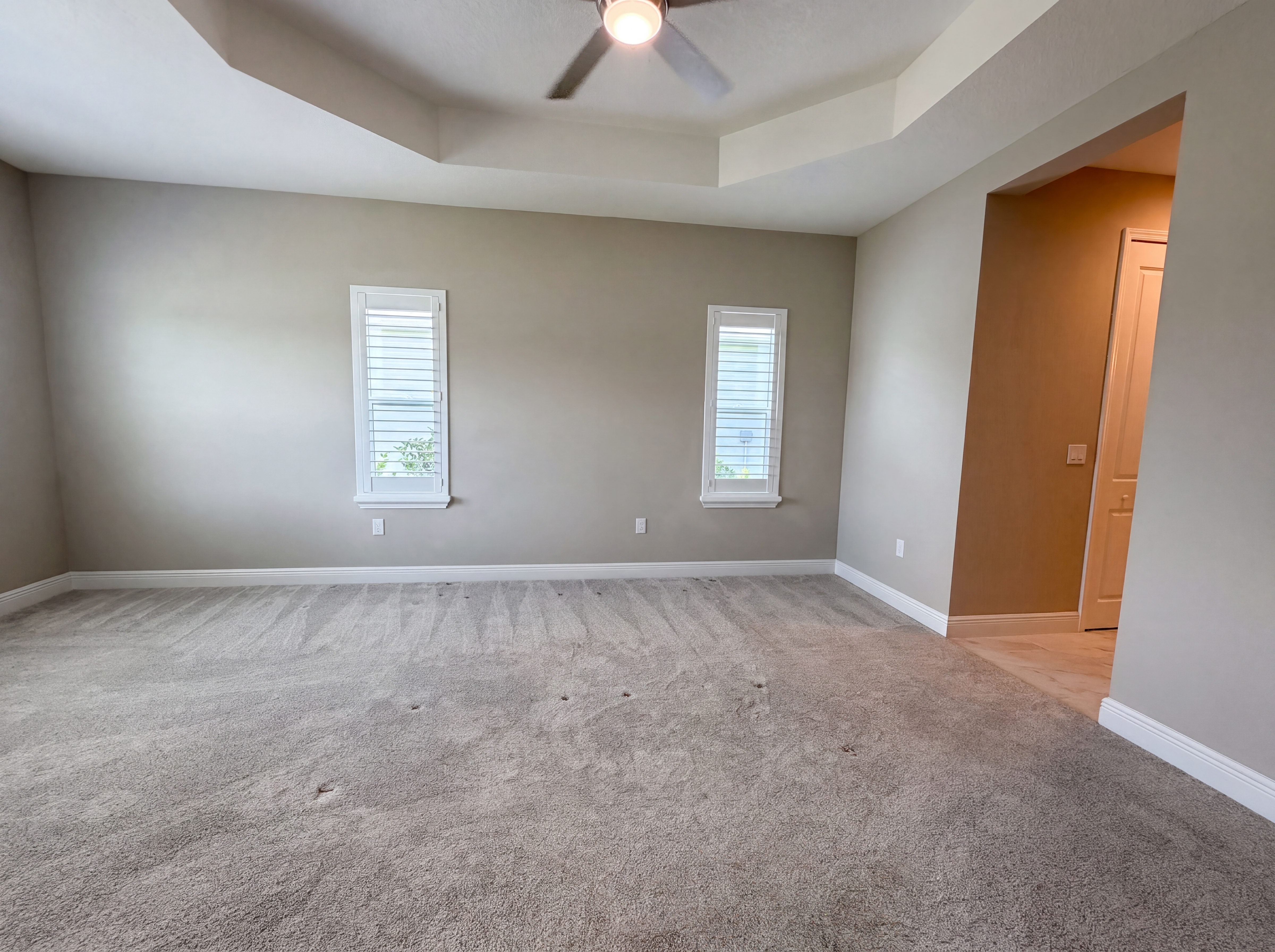 Photo 4 of 34 of 10710 Falling Leaf Ct, Parrish, FL