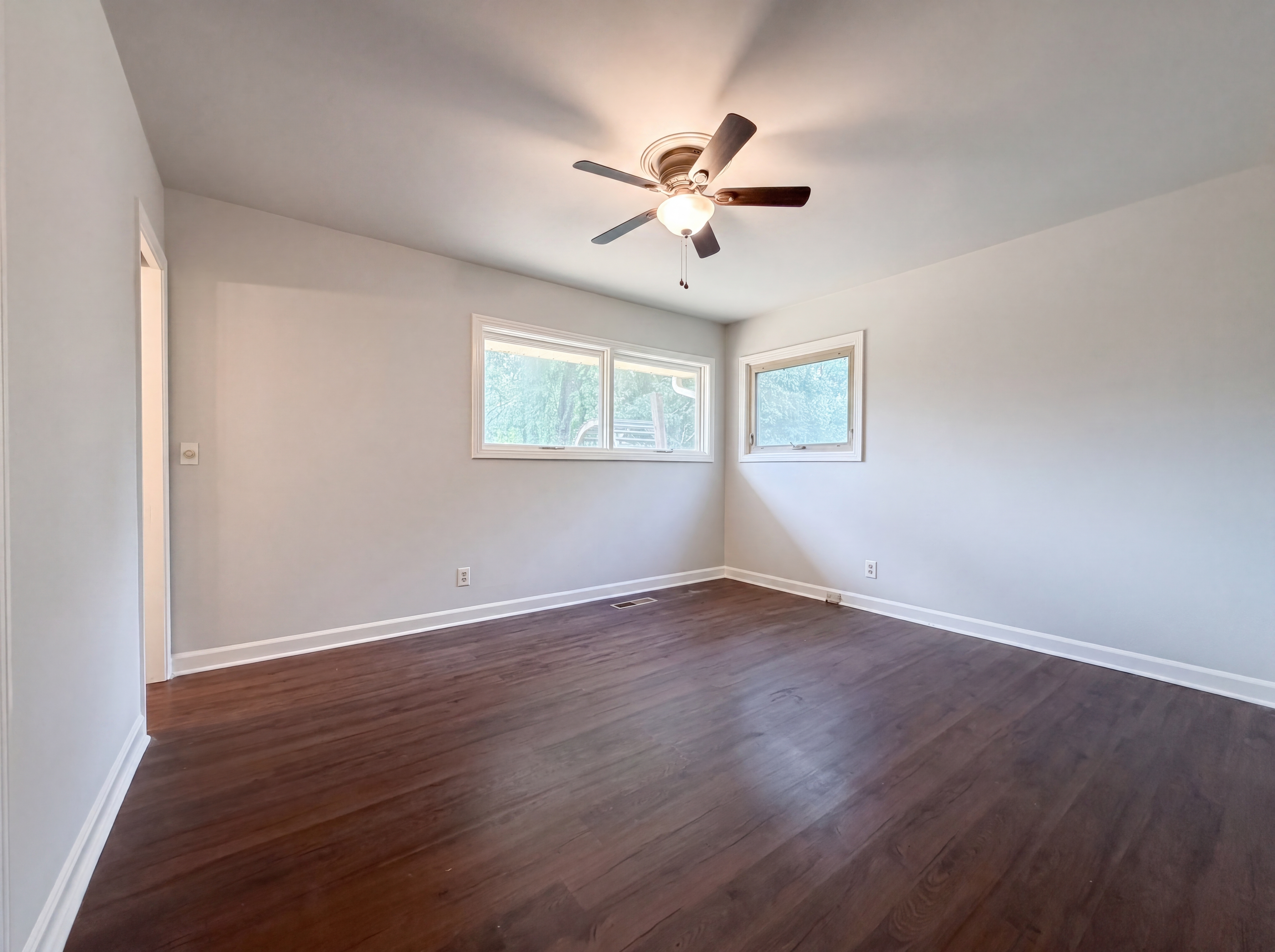Photo 4 of 17 of 1119 Walton Dr, Murfreesboro, TN