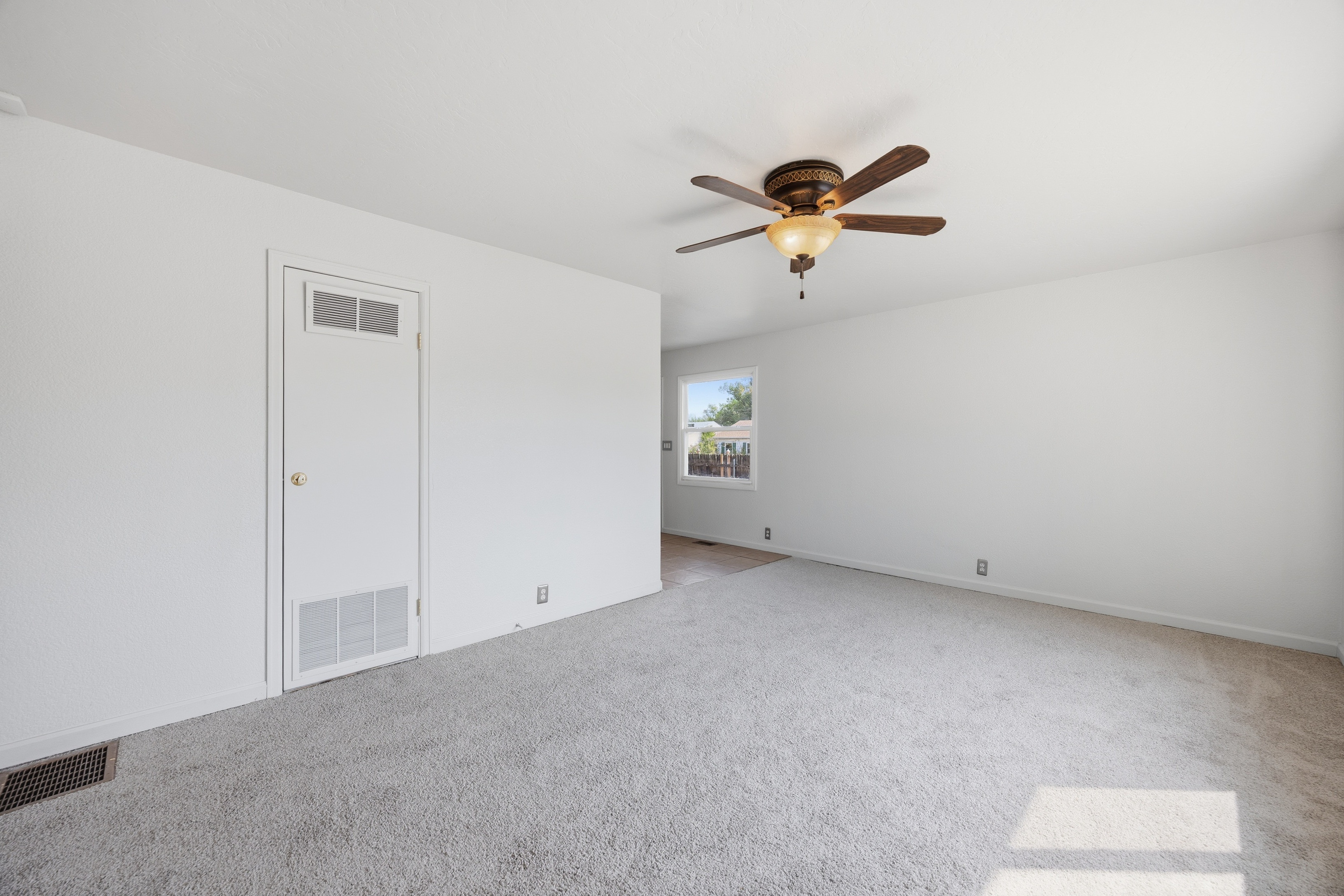 Photo 22 of 63 of 412 Lynn Ave, Colorado Springs, CO