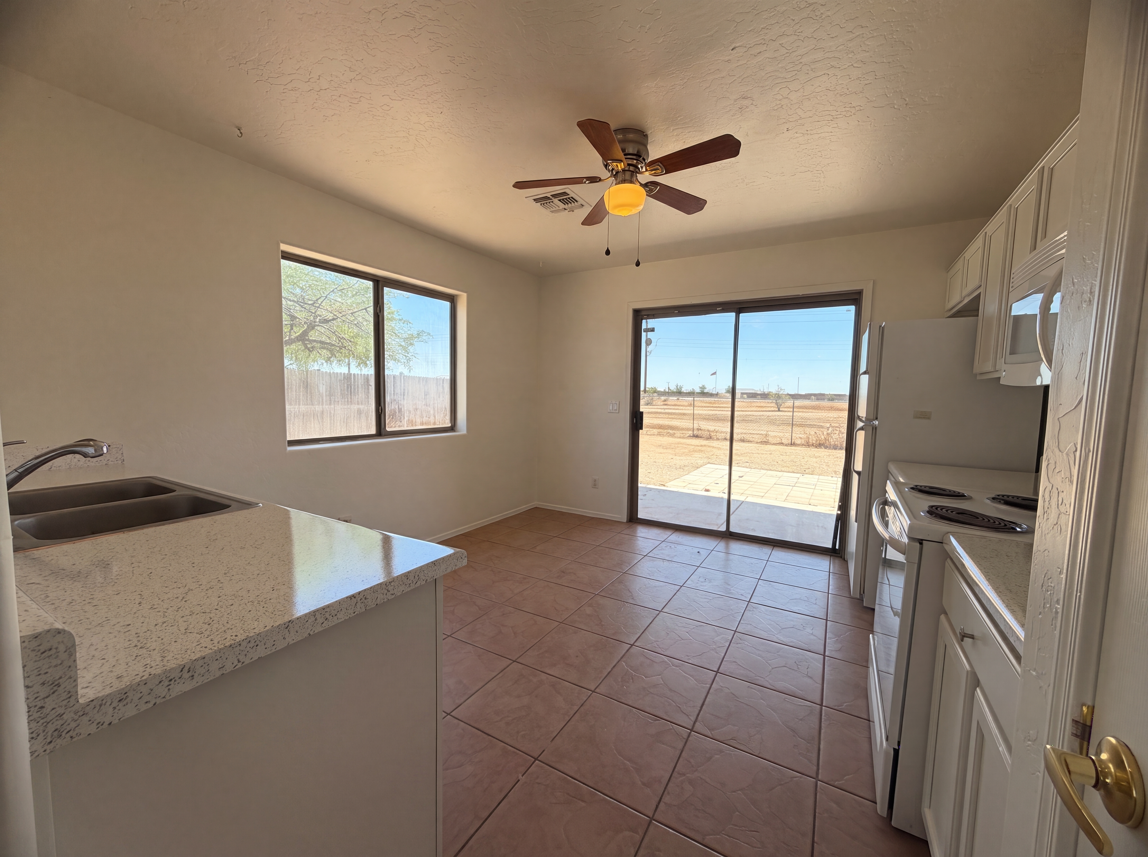 Photo 7 of 16 of 5829 E Preakness Dr, San Tan Valley, AZ