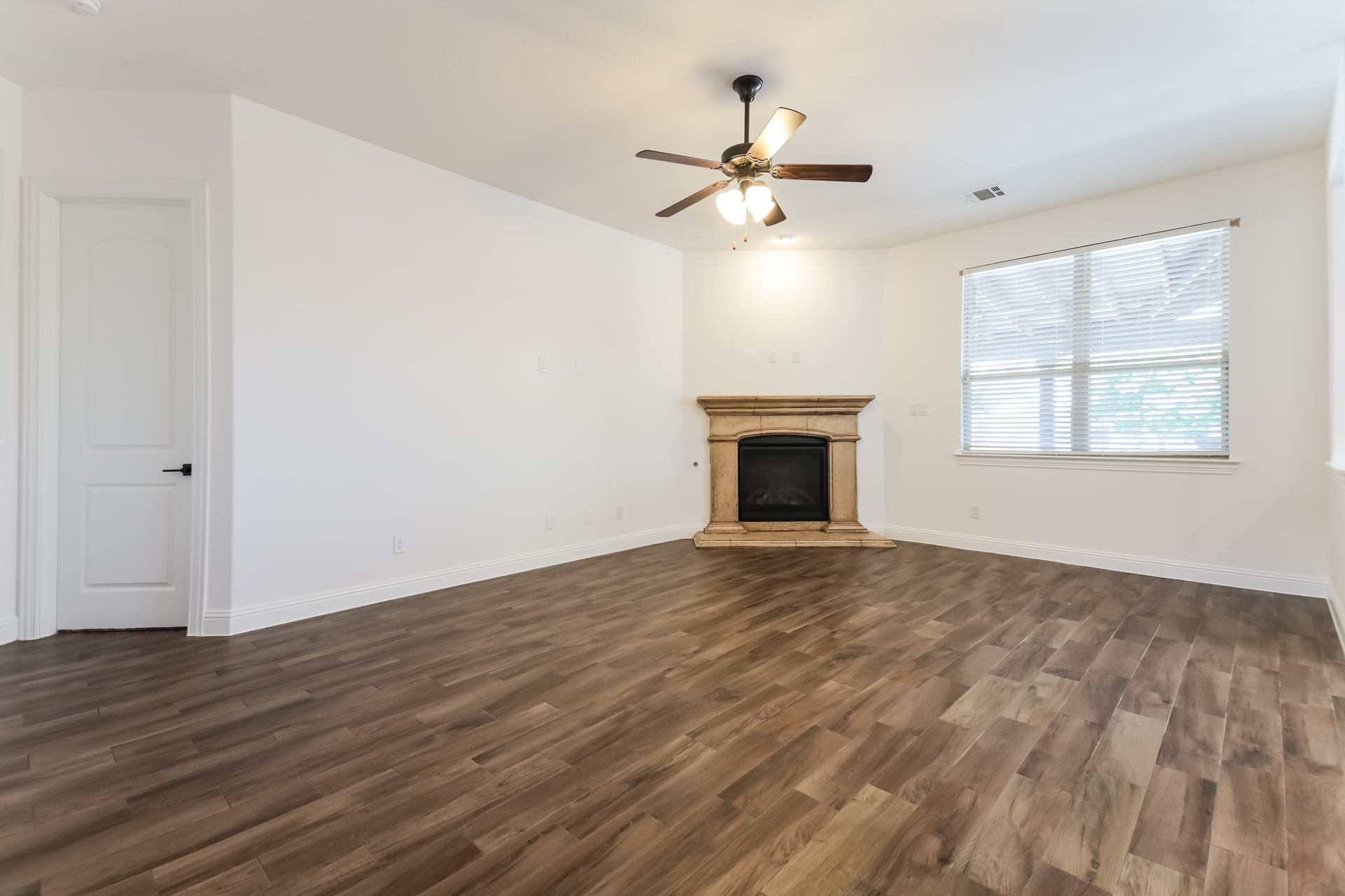 Photo 18 of 22 of 10812 Marble Falls Pl, McKinney, TX
