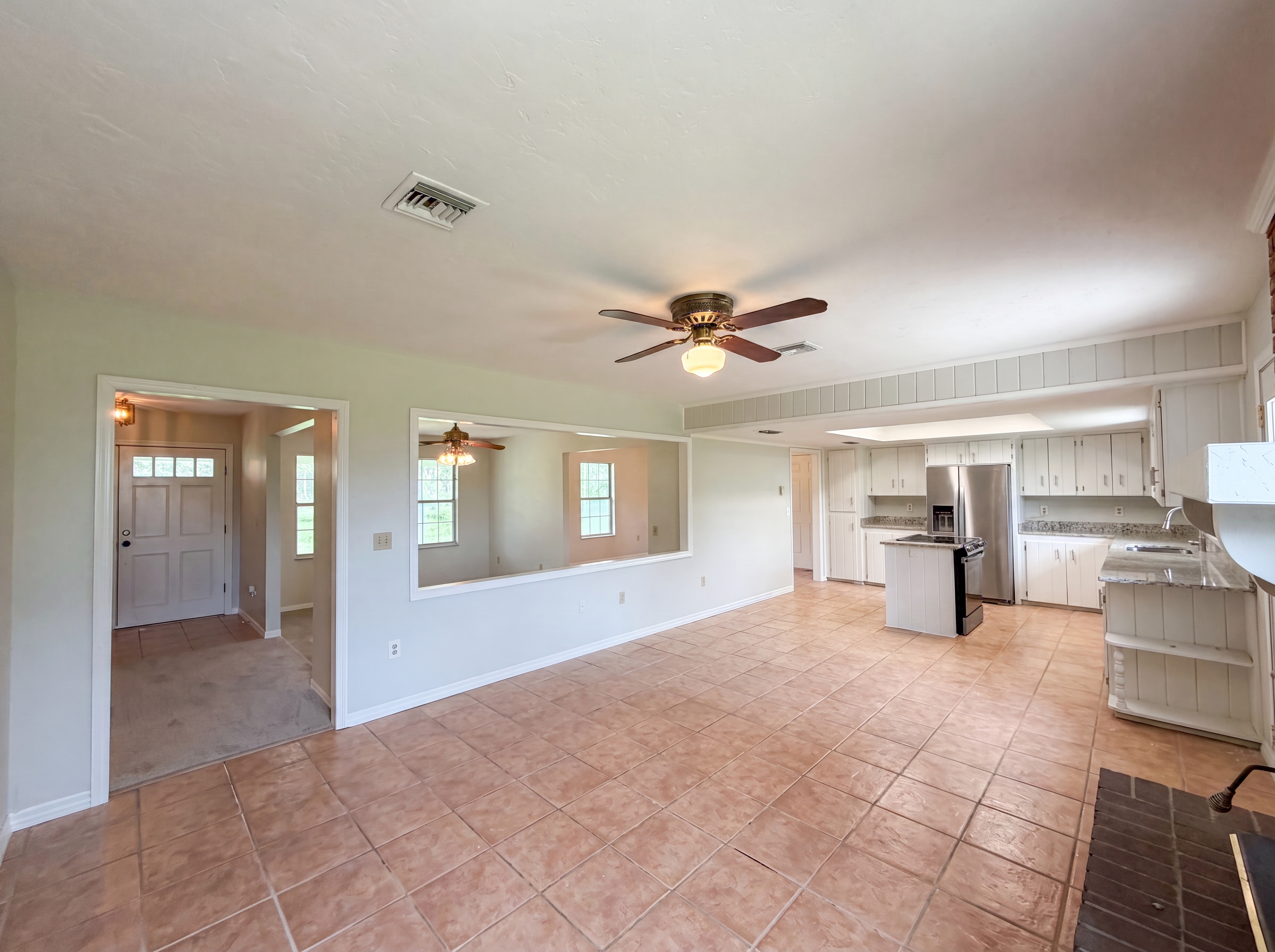 Photo 9 of 23 of 14181 SW 101st Ln, Dunnellon, FL