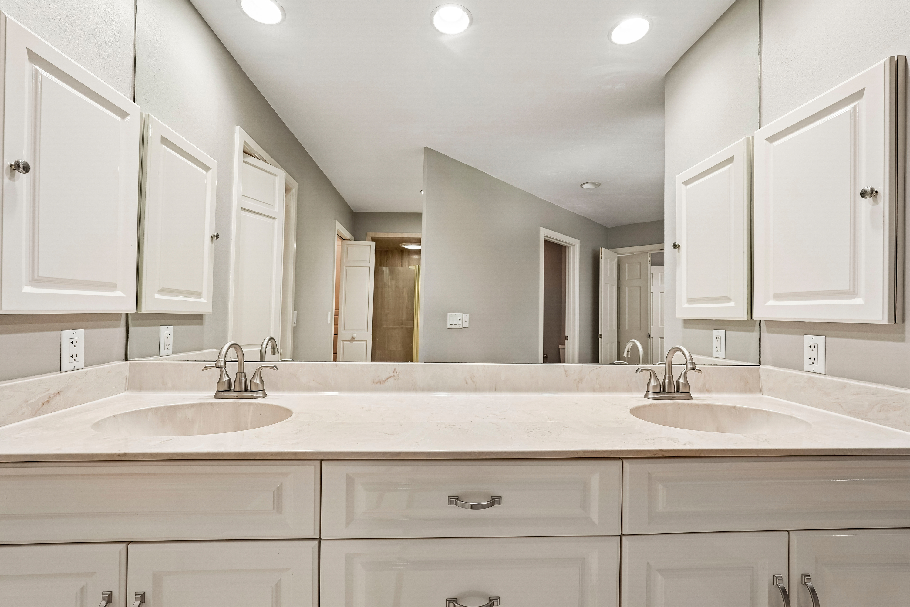 Photo 50 of 68 of 1675 Landings Ln, Sarasota, FL