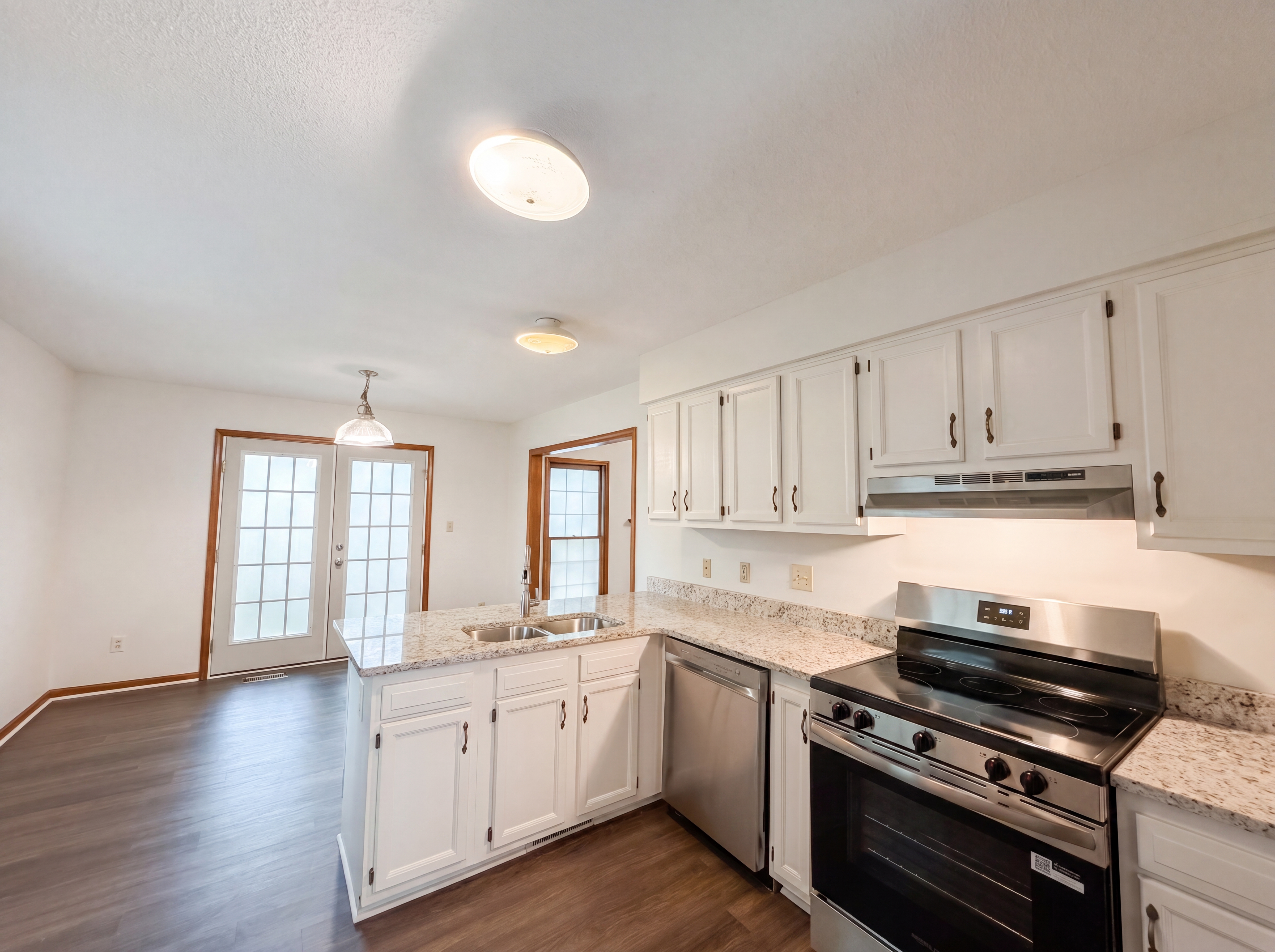 Photo 2 of 16 of 9425 Cartersville Ct, Raleigh, NC