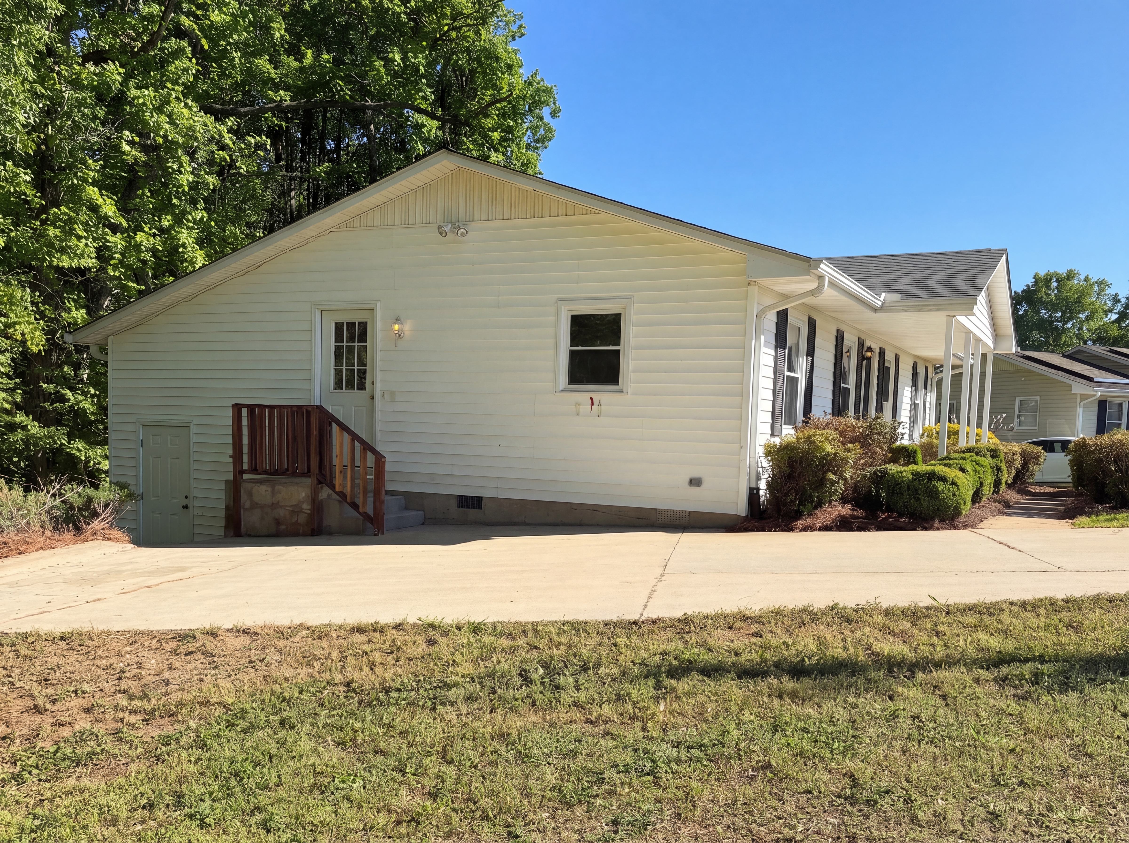 Photo 15 of 19 of 272 Wolfe Ln, Inman, SC