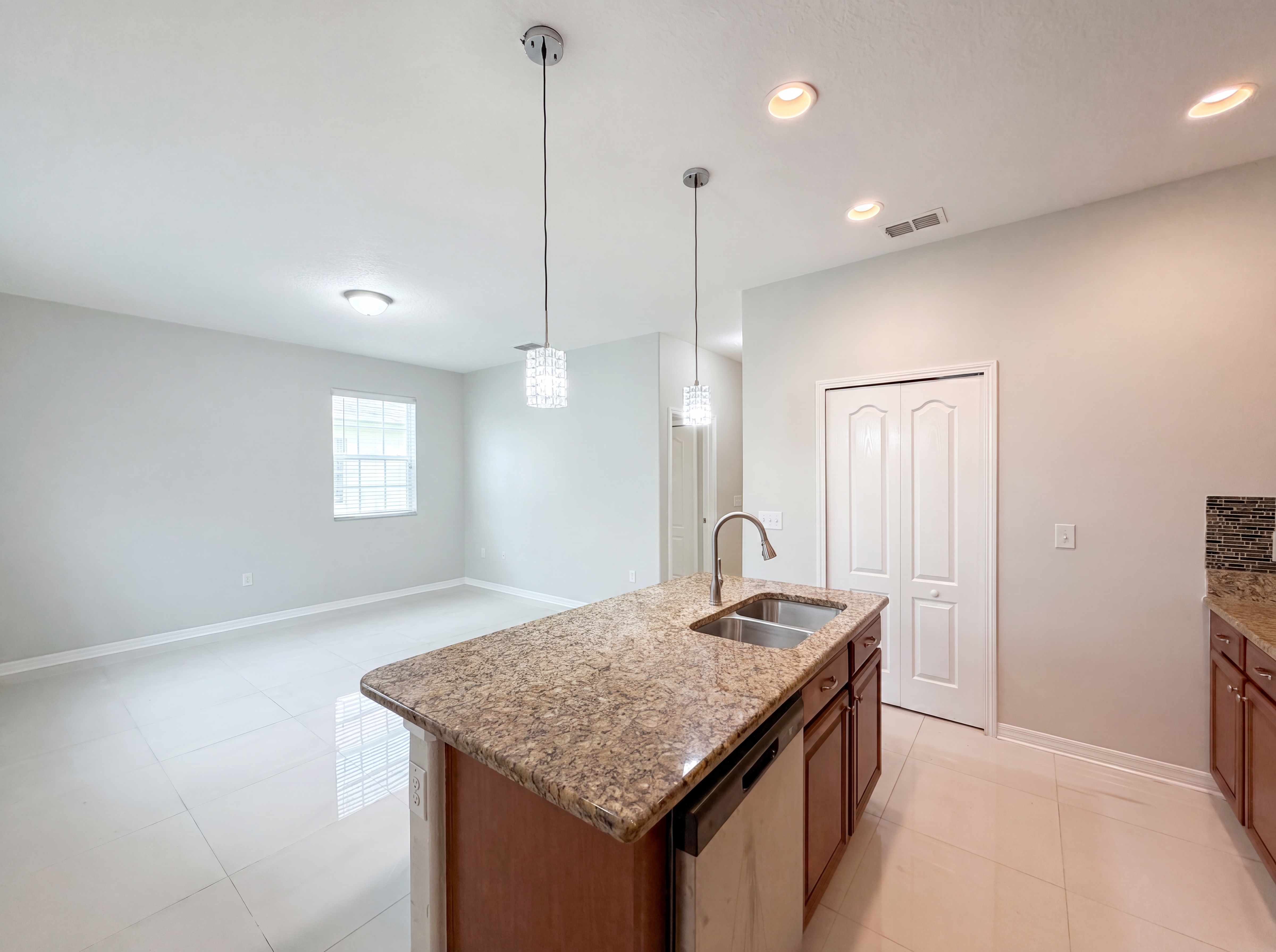 Photo 22 of 26 of 1308 Seburn Rd, Apopka, FL