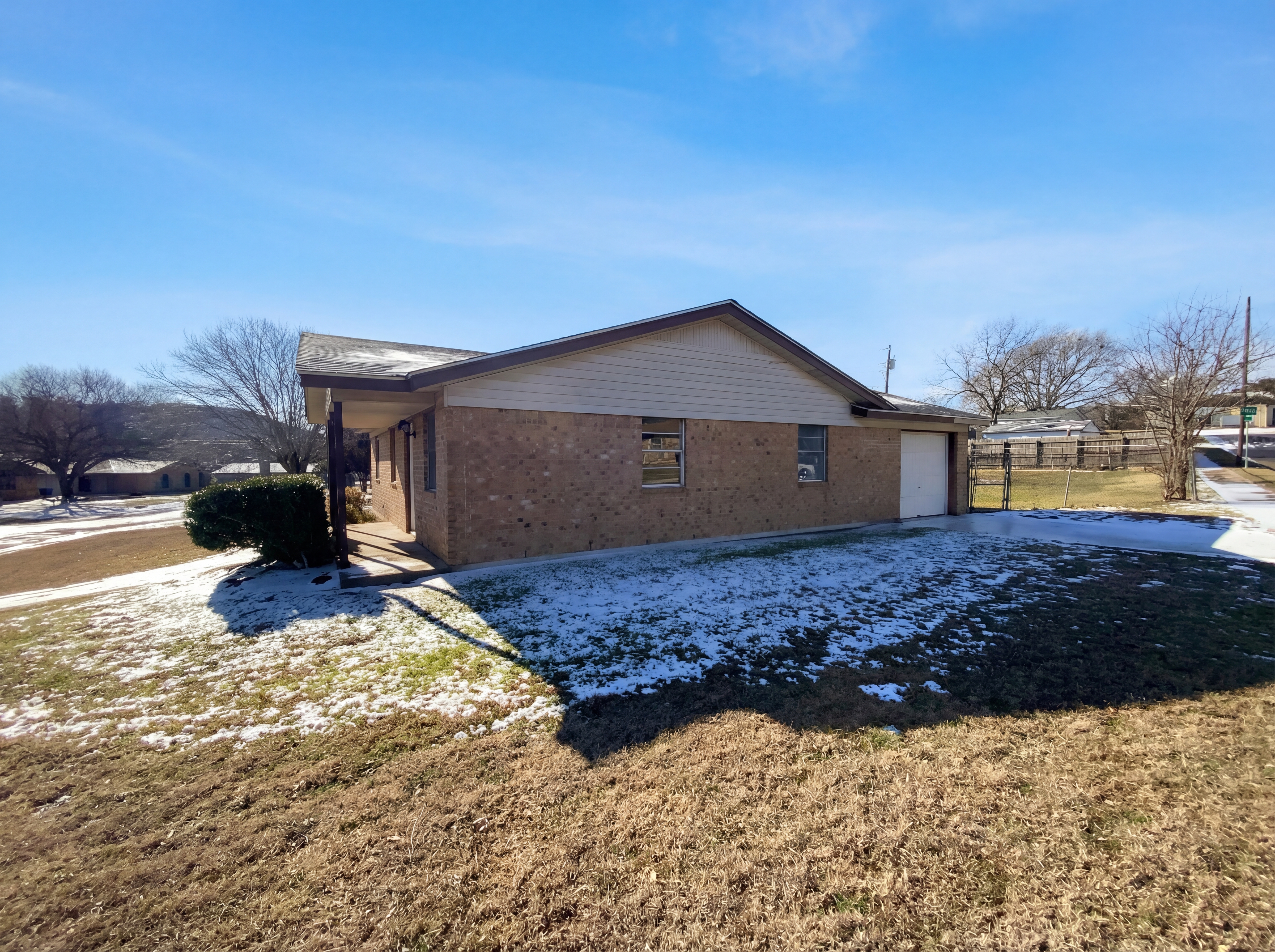 Photo 8 of 17 of 1602 Pleasant Ln, Copperas Cove, TX