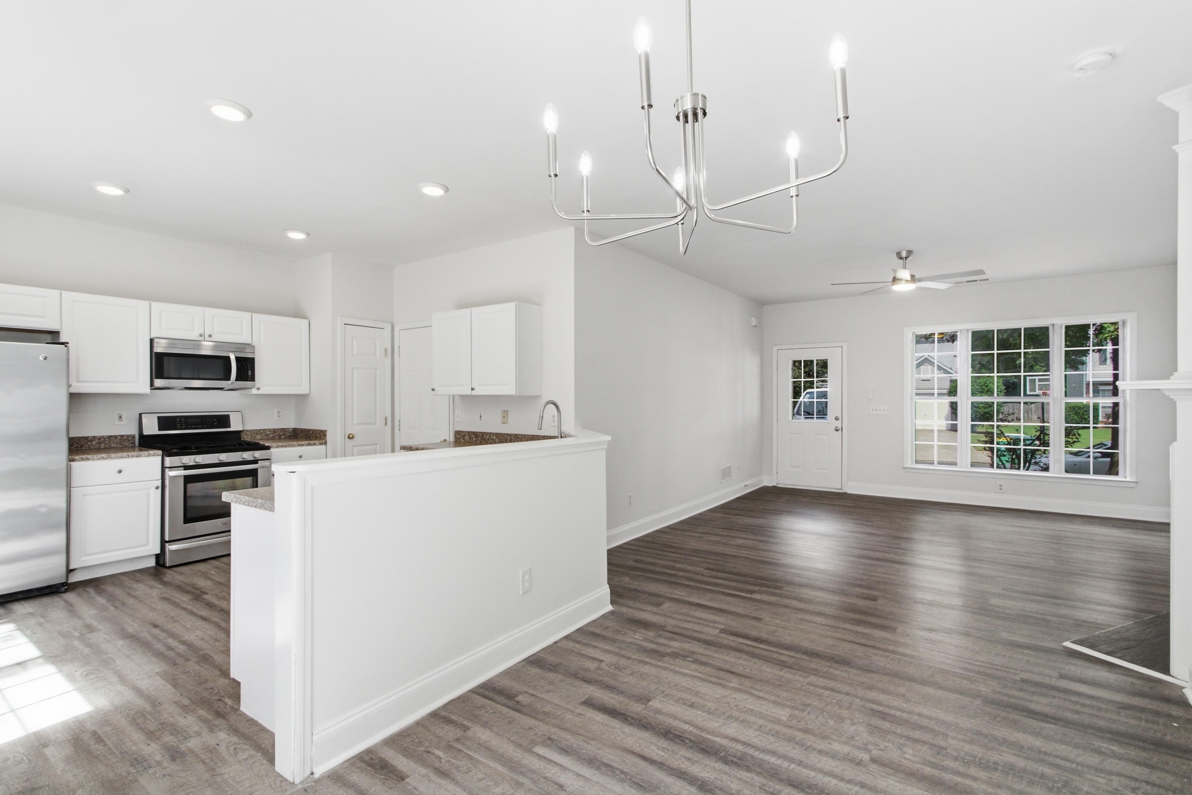 Photo 6 of 29 of 1202 Astastula Way, Woodstock, GA