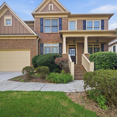Property photo 1 of 700 Washington Way