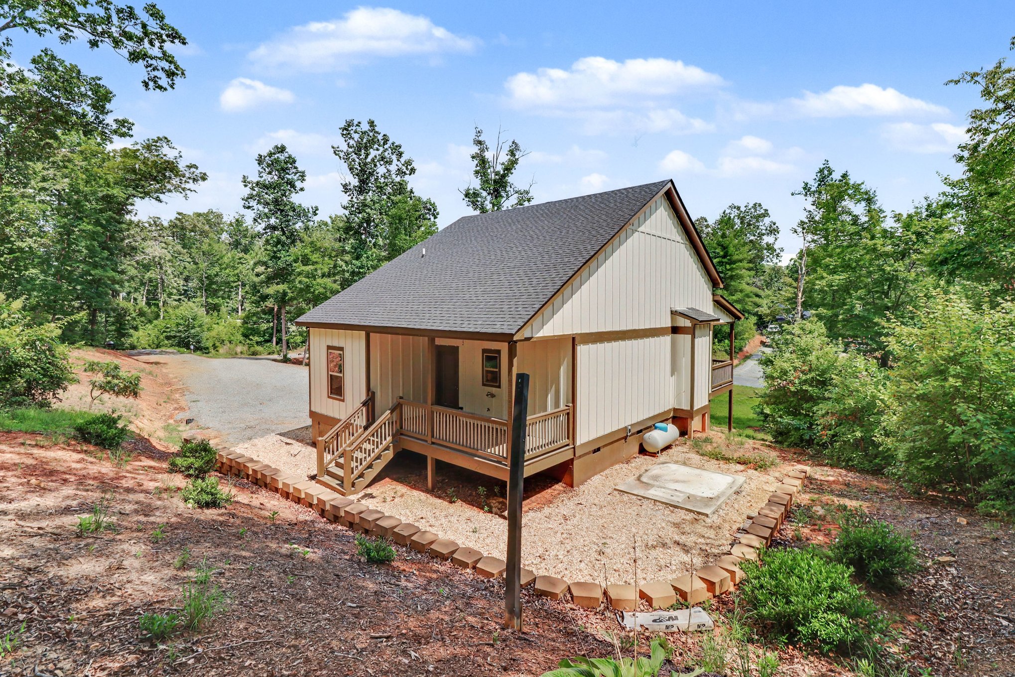 Photo 5 of 16 of 78 Lake Top Ln, Ellijay, GA