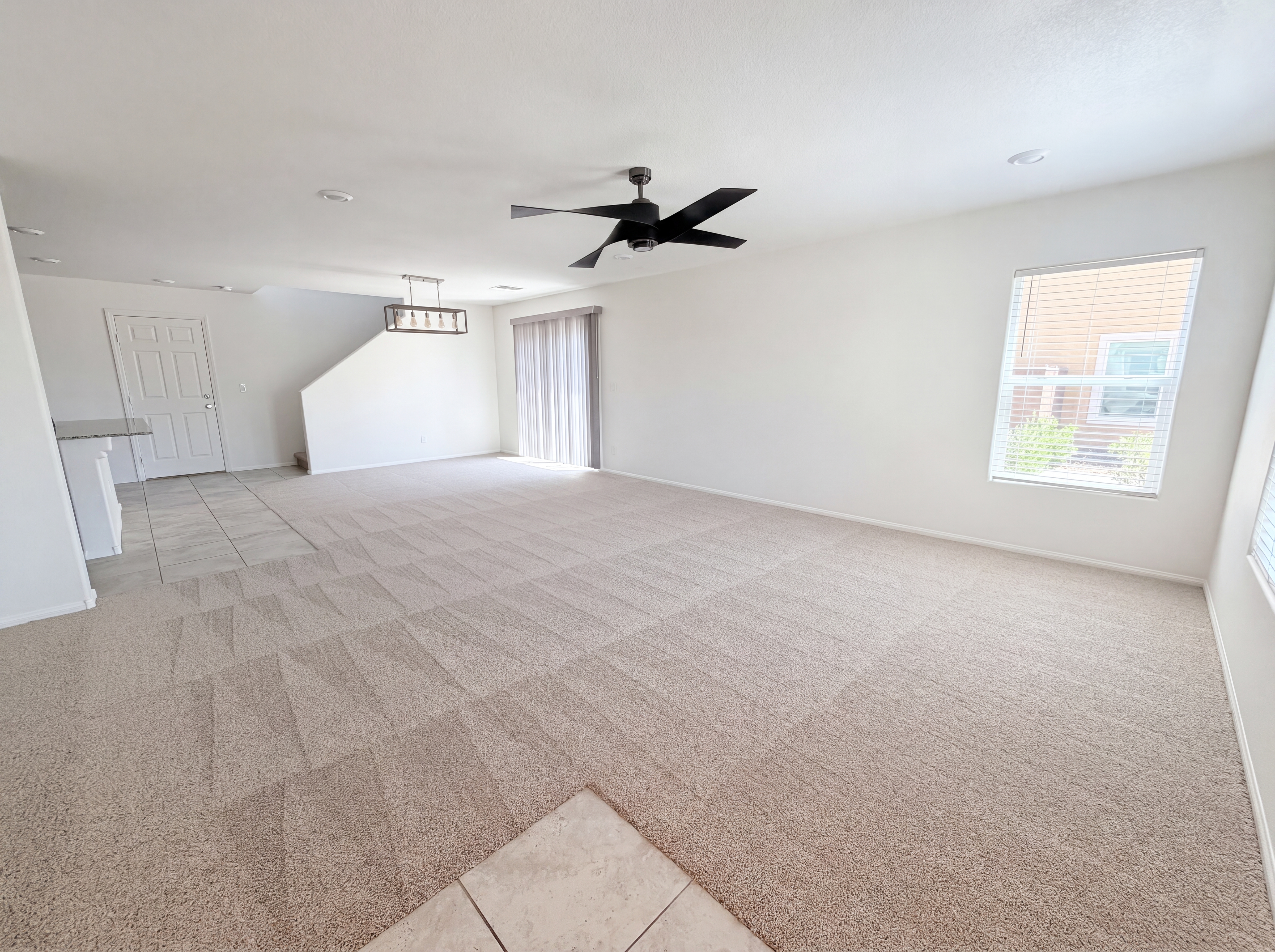 Photo 7 of 43 of 932 E Dorrell Ln, North Las Vegas, NV