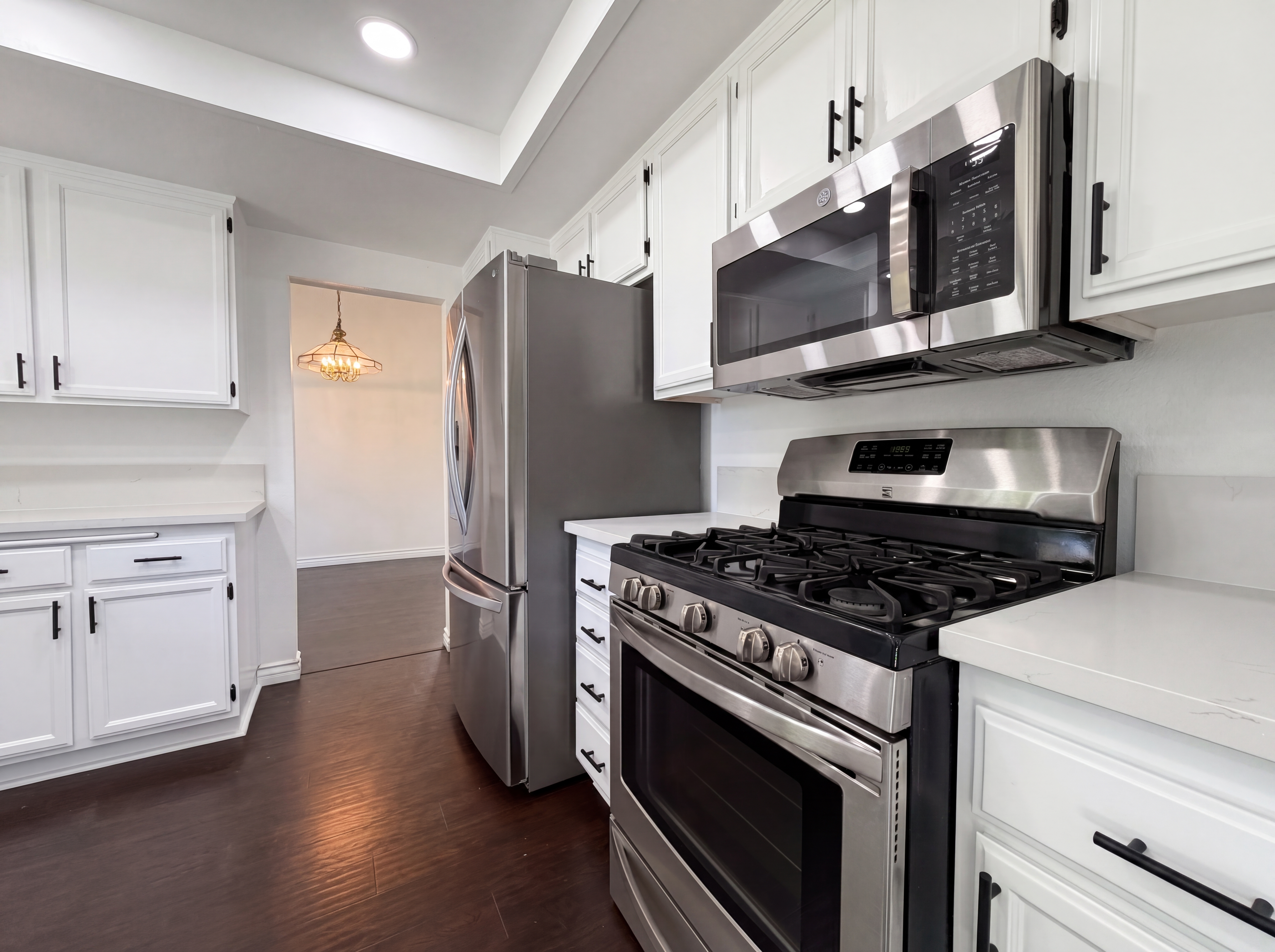 Photo 9 of 33 of 4333 Cocina Ln, Palmdale, CA