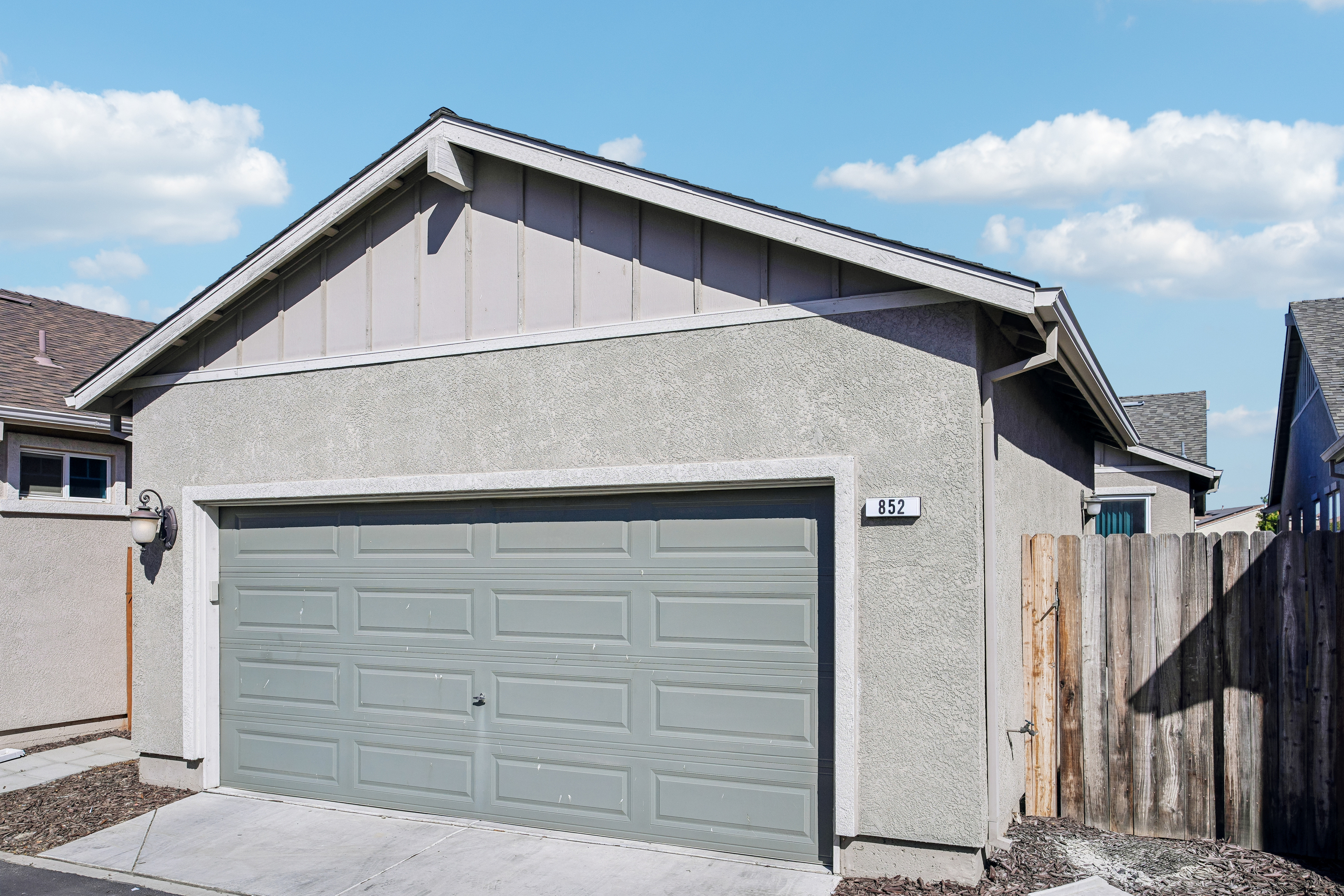 Photo 21 of 25 of 852 Castellona Dr, Newman, CA