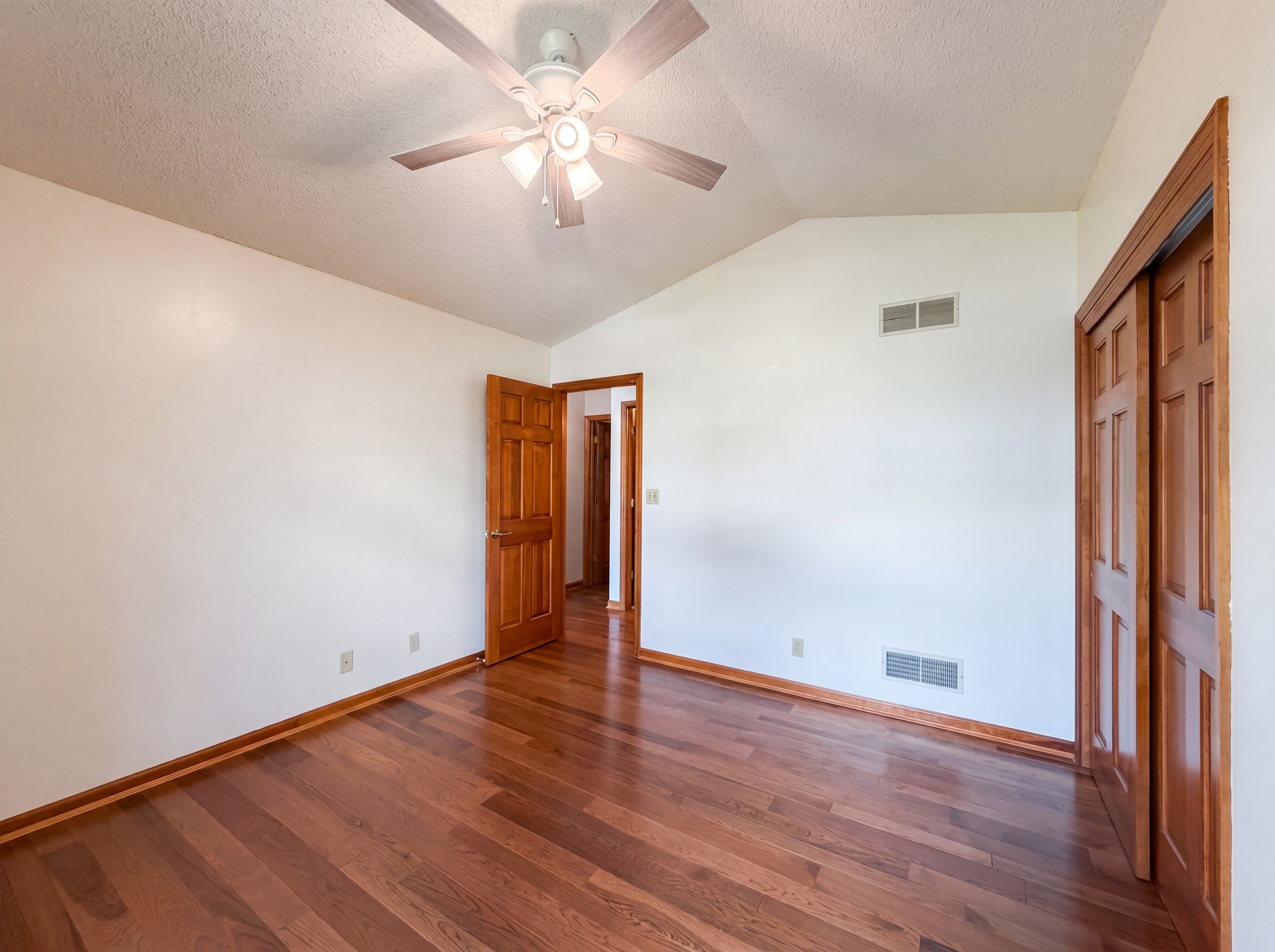 Photo 13 of 23 of 2129 Greenpine Dr, Cincinnati, OH