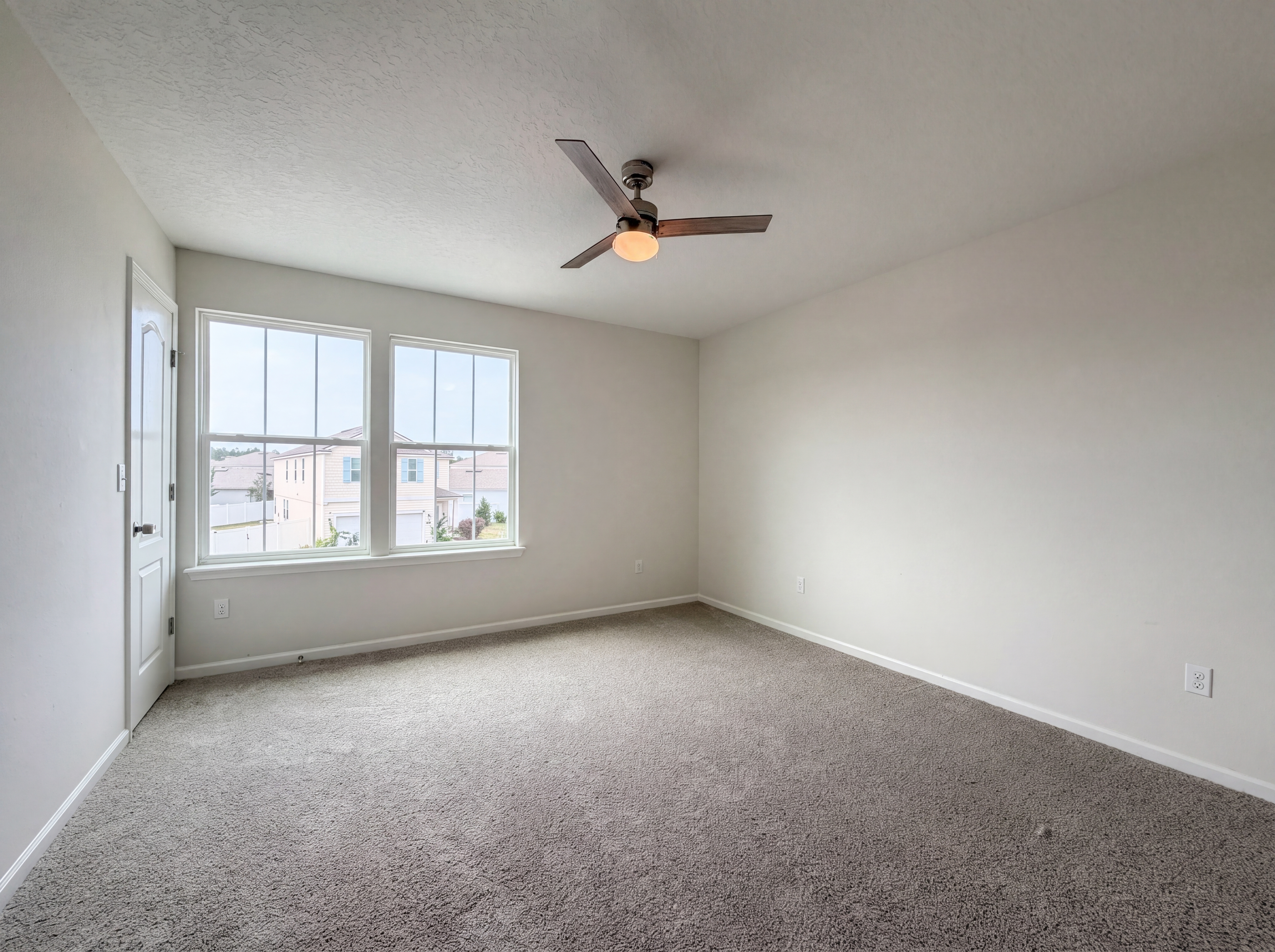 Photo 14 of 27 of 8250 Cape Fox Dr, Jacksonville, FL