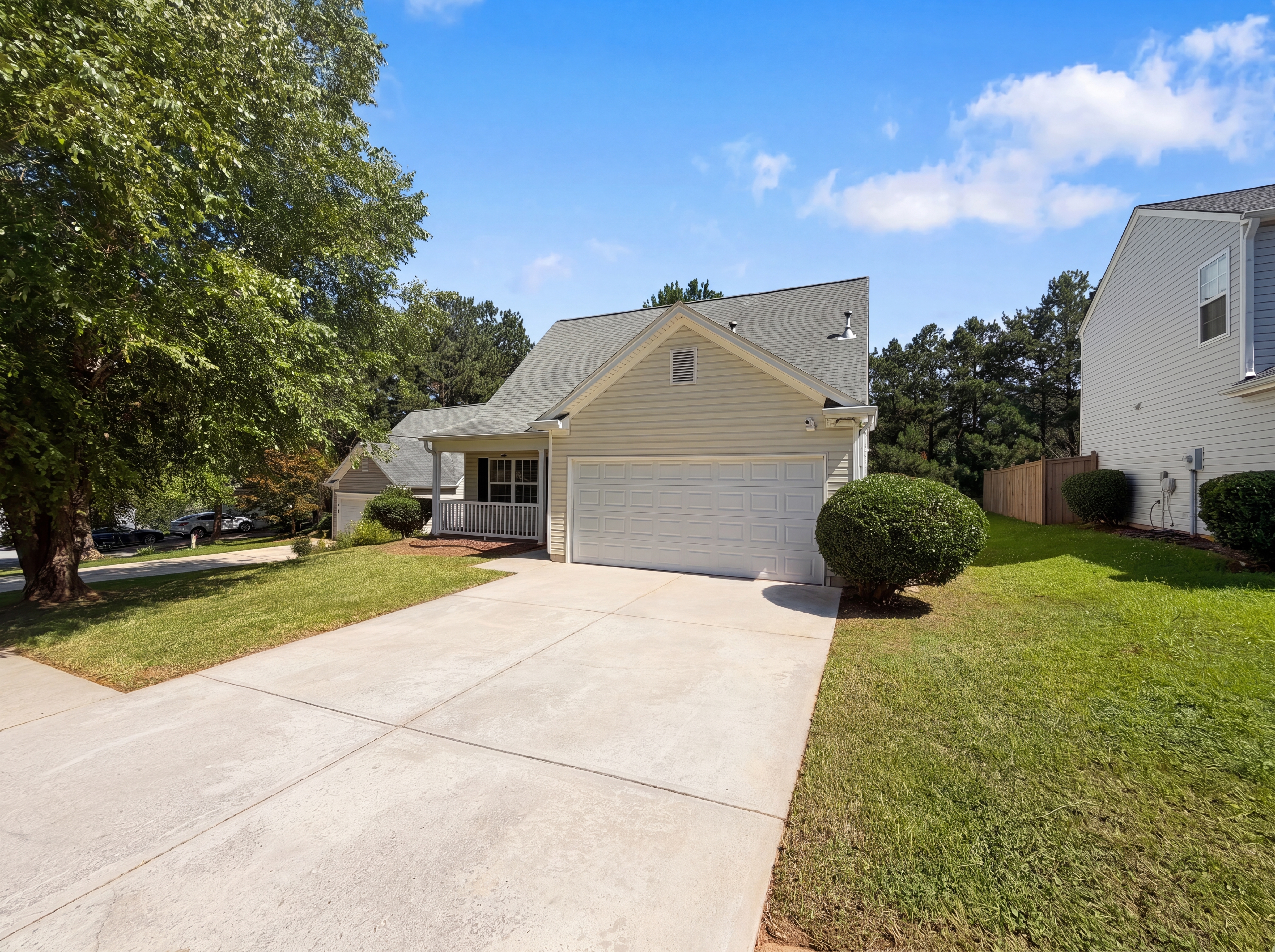 Photo 19 of 23 of 635 Sable View Ln, Atlanta, GA