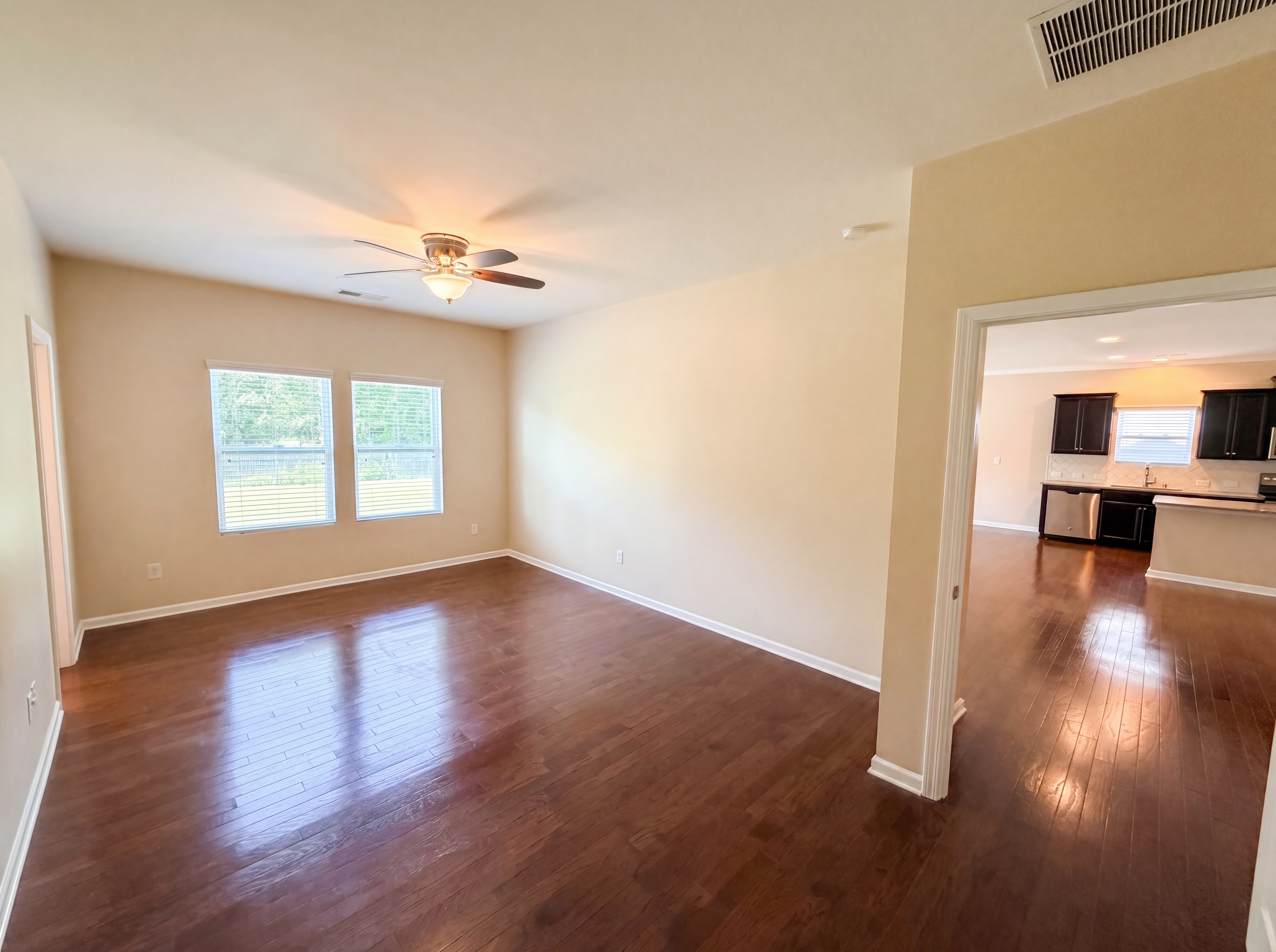 Photo 9 of 20 of 7110 Strawberry Fields Ln, Charlotte, NC