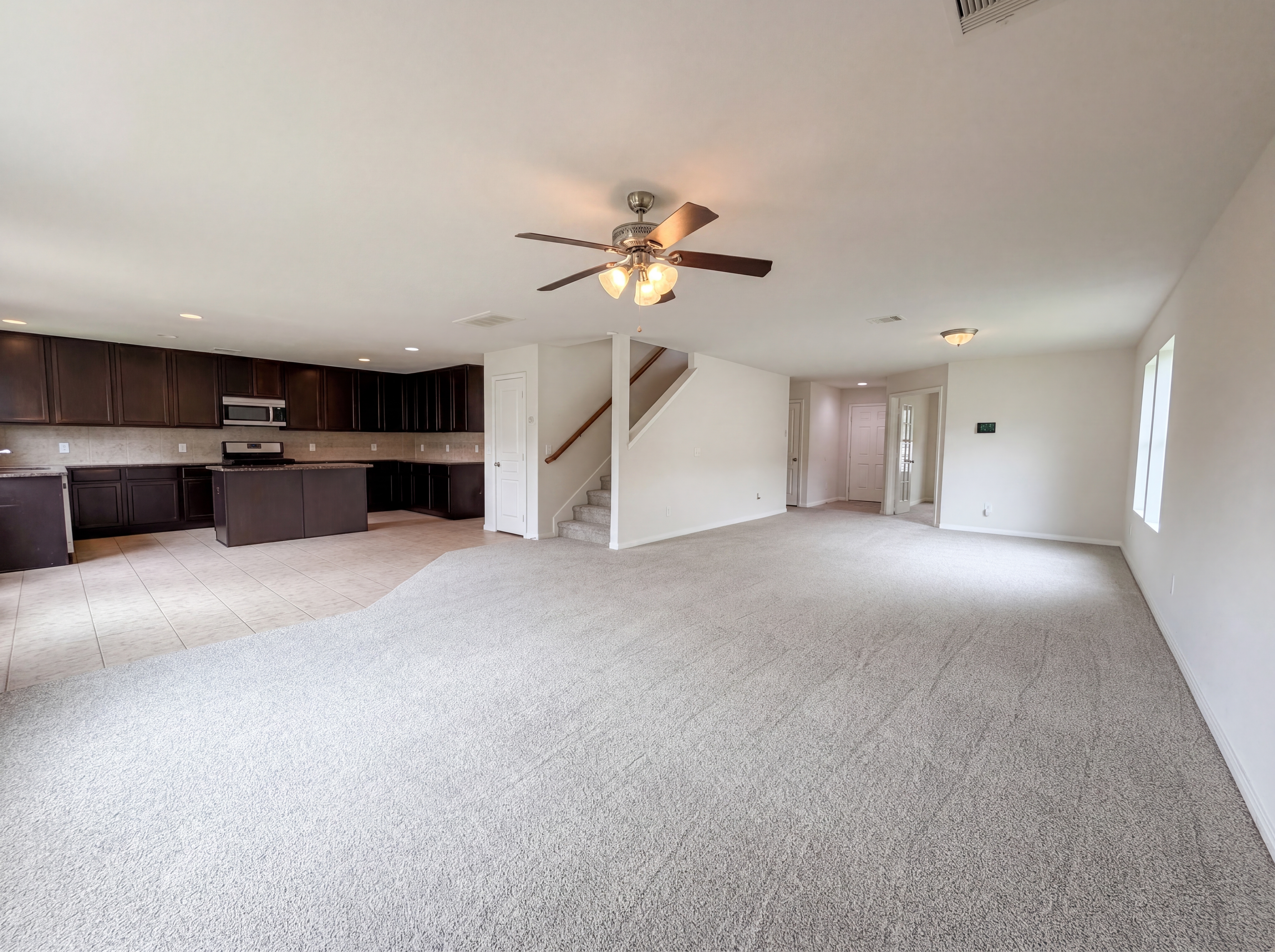 Photo 3 of 20 of 847 Canyon Hill Ln, Rosenberg, TX