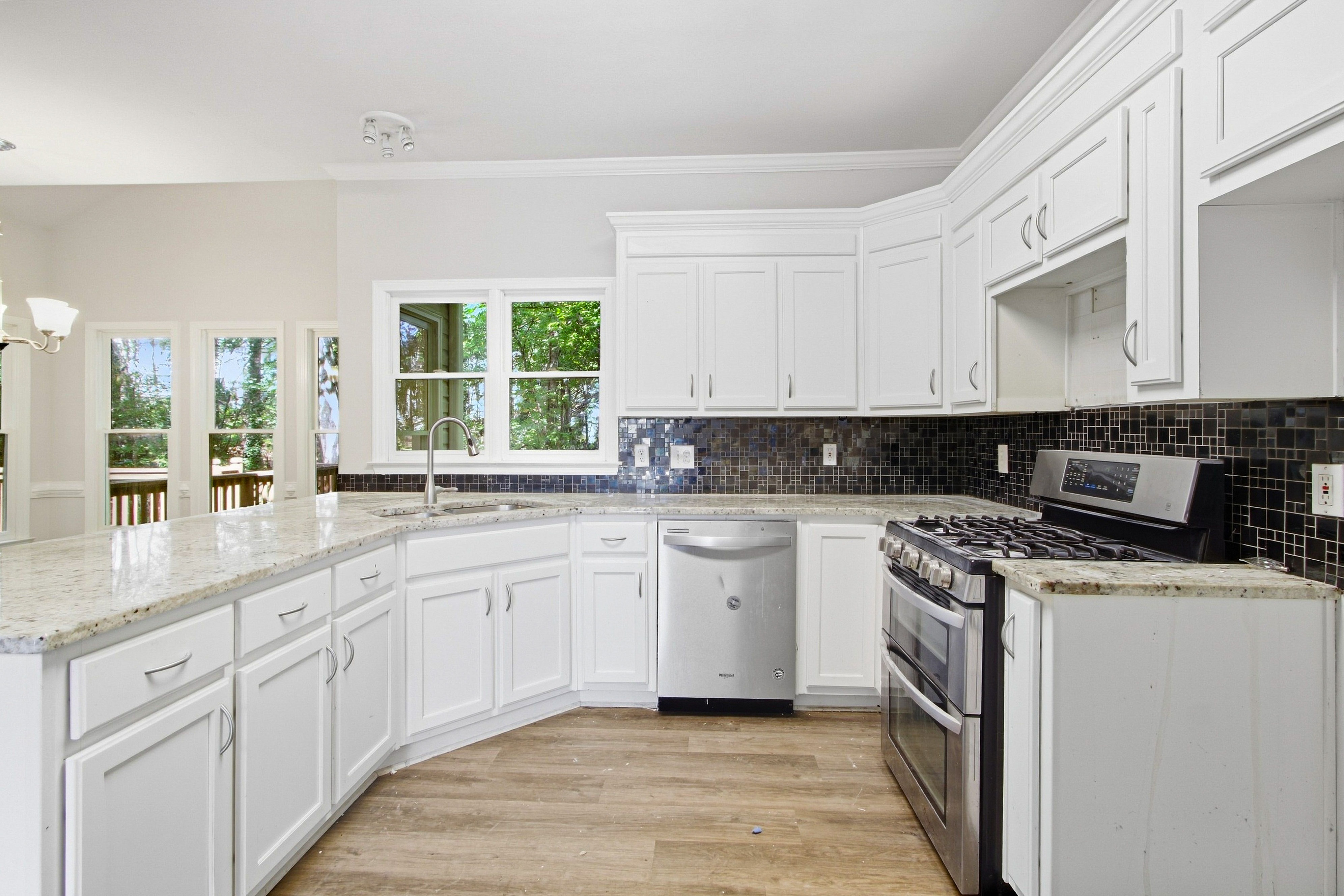 Photo 2 of 31 of 716 Braidwood Rdg NW, Acworth, GA