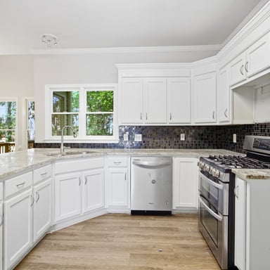 Property photo 2 of 716 Braidwood Rdg NW