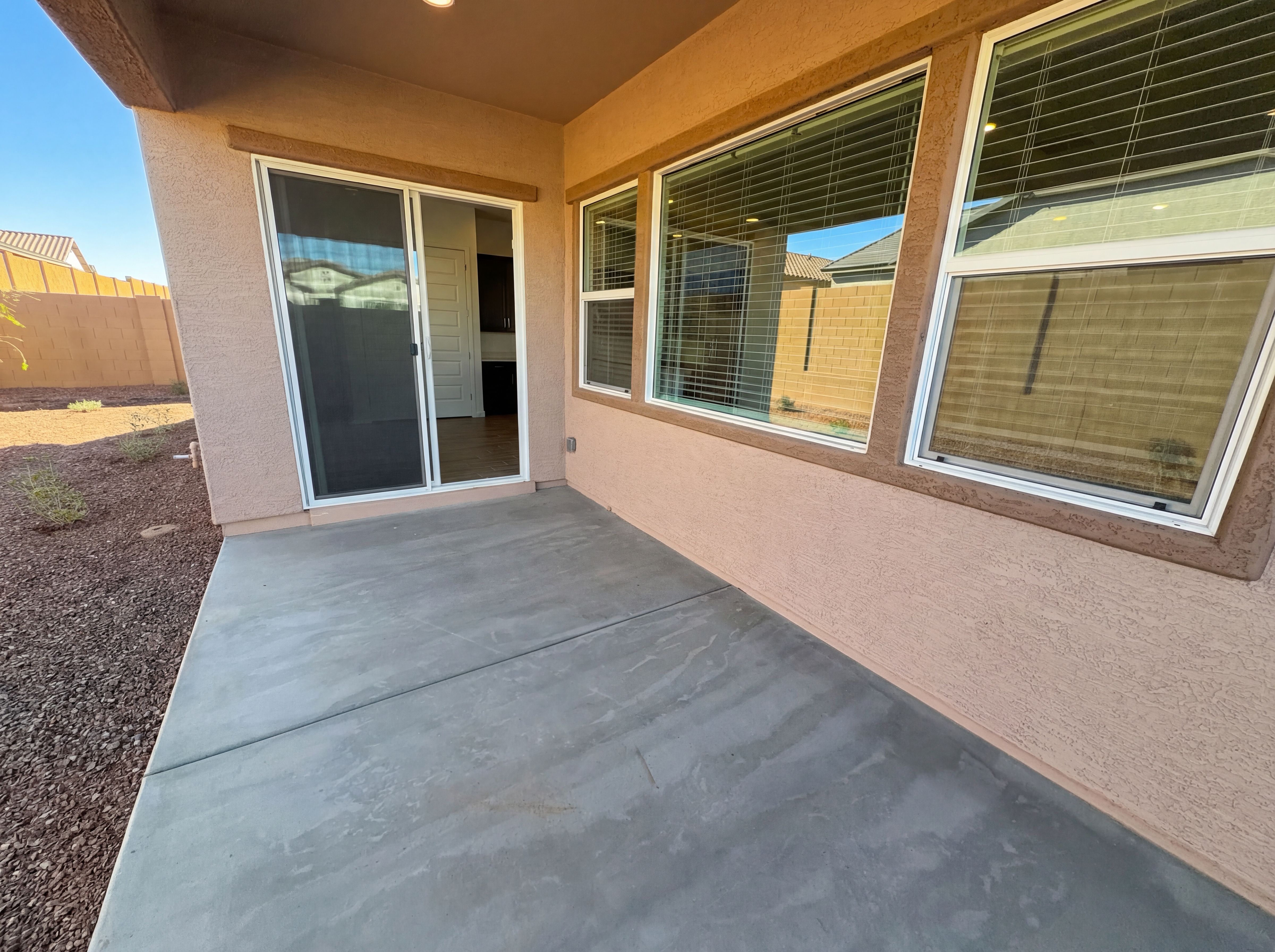 Photo 7 of 28 of 17624 W Lupine Ave, Goodyear, AZ