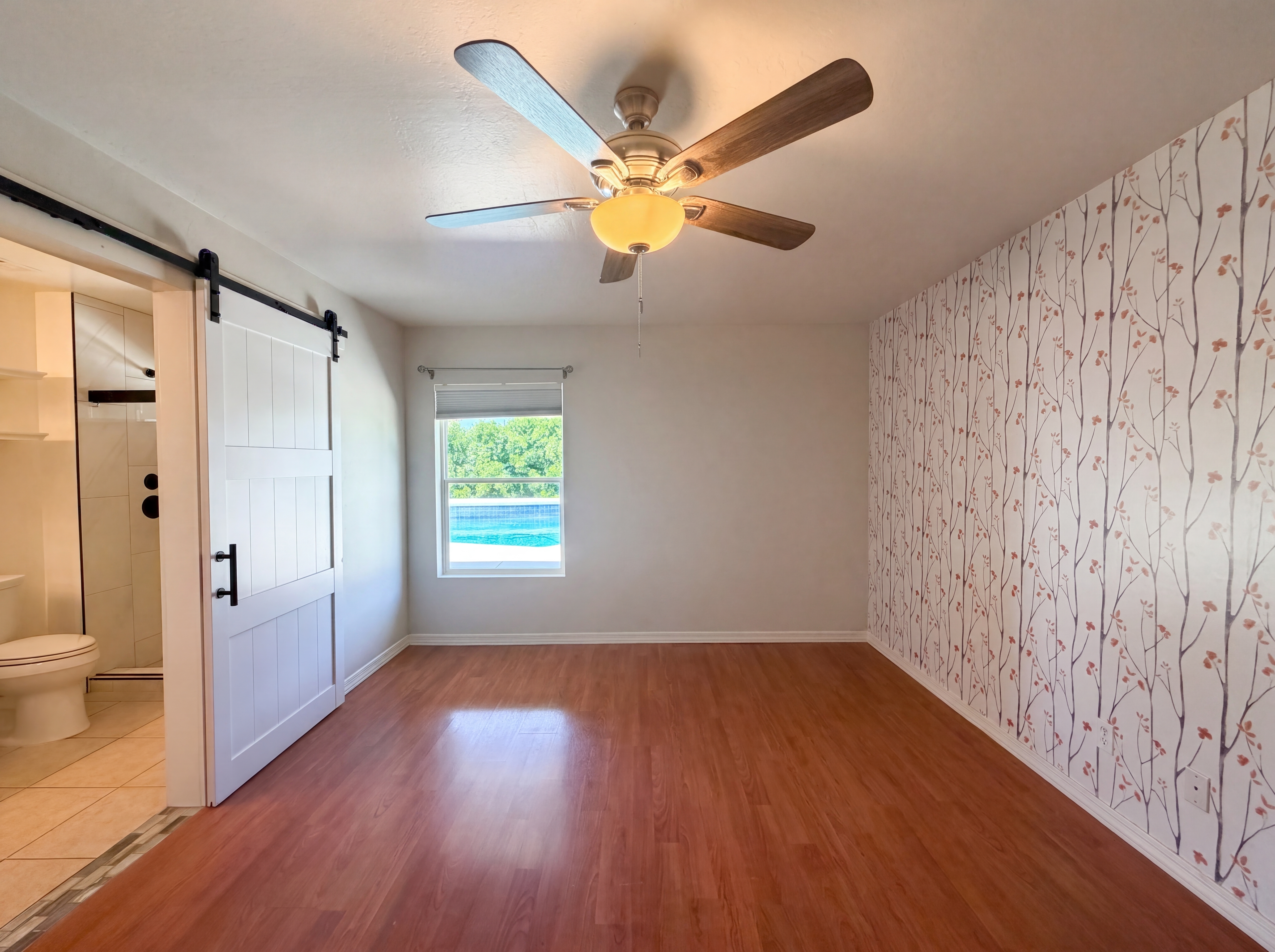 Photo 11 of 22 of 3028 E Marilyn Rd, Phoenix, AZ