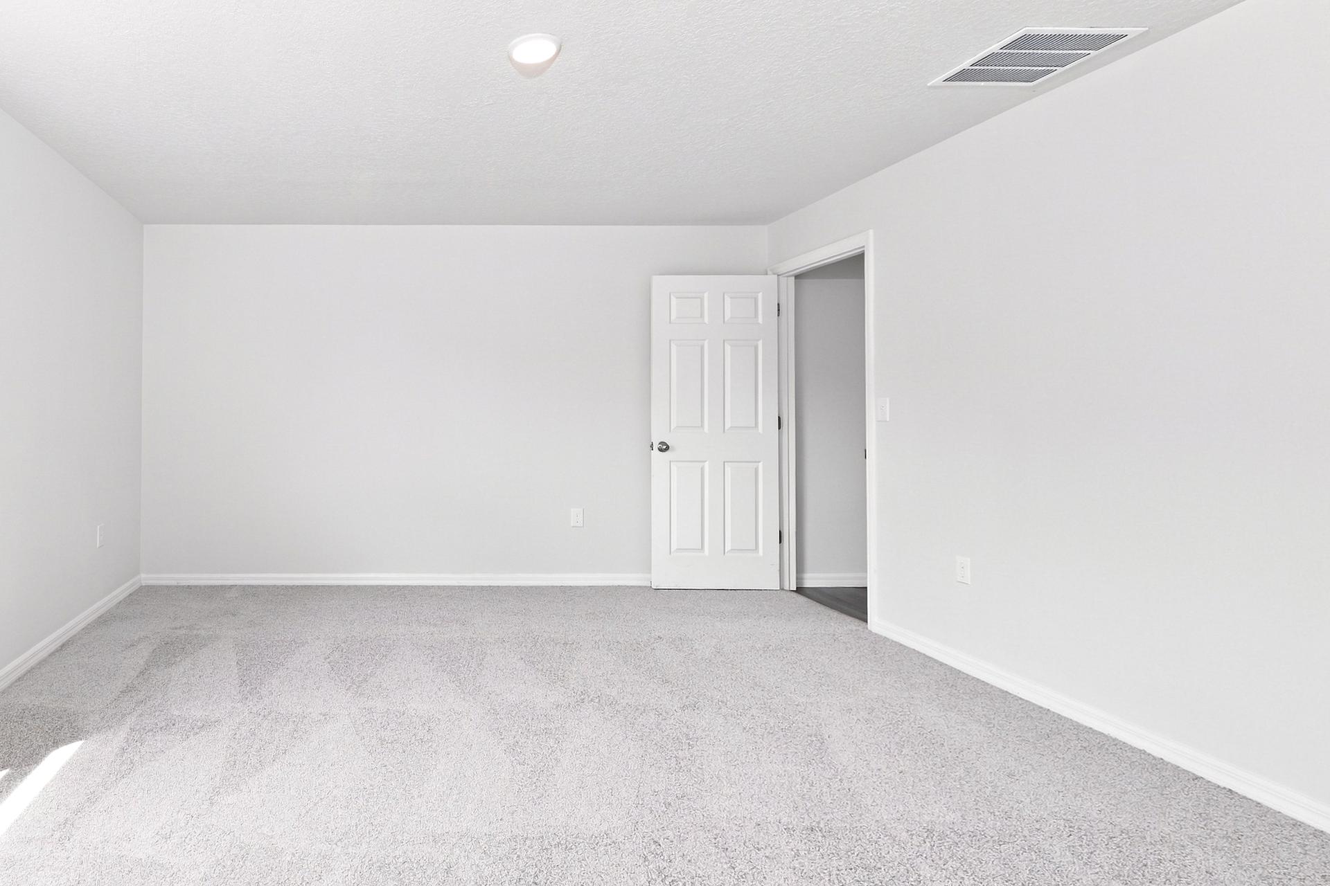 Photo 14 of 23 of 2462 SE Watercrest St, Port Saint Lucie, FL