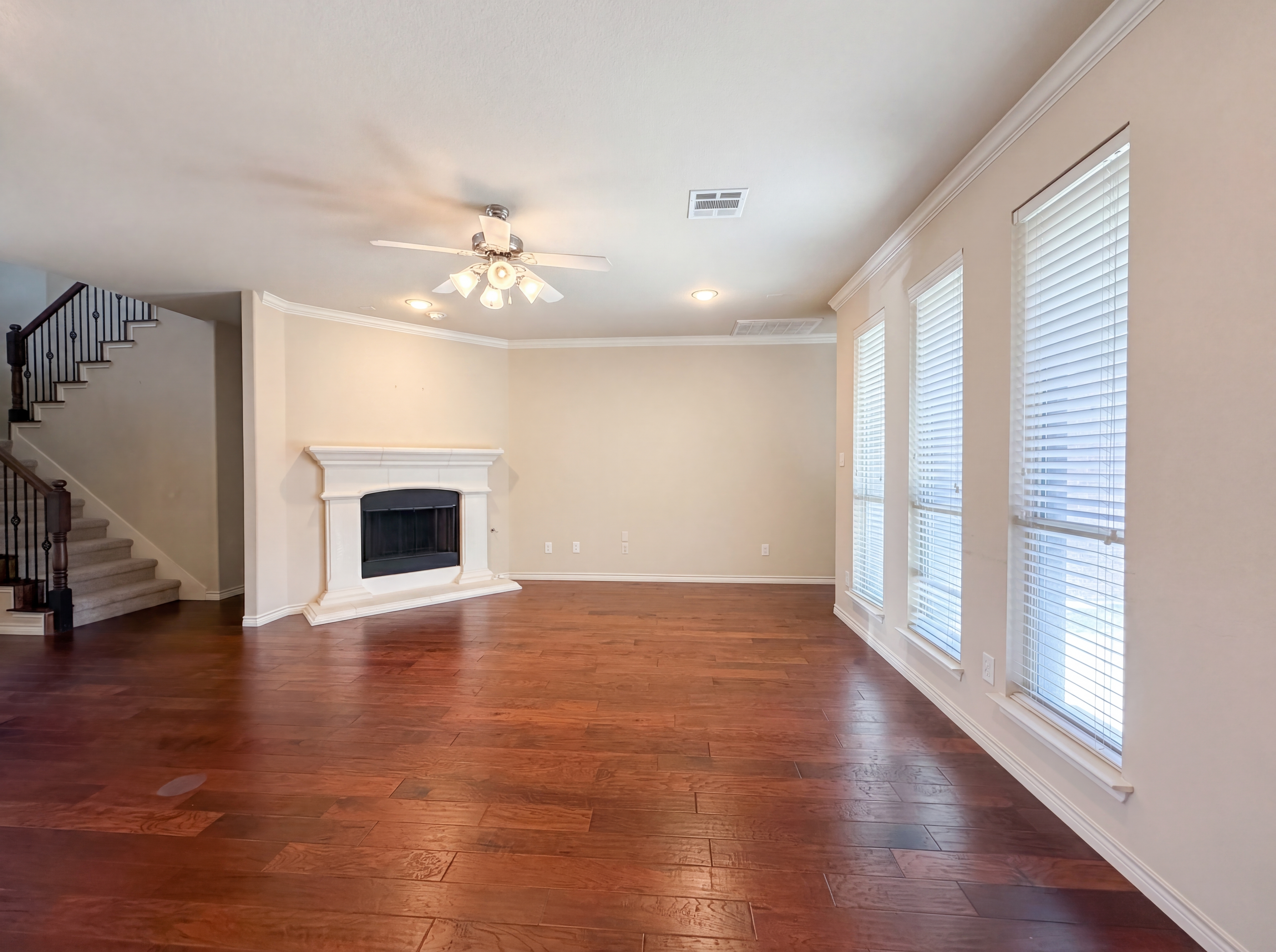 Photo 8 of 28 of 1608 Brushy Creek Ln, Allen, TX