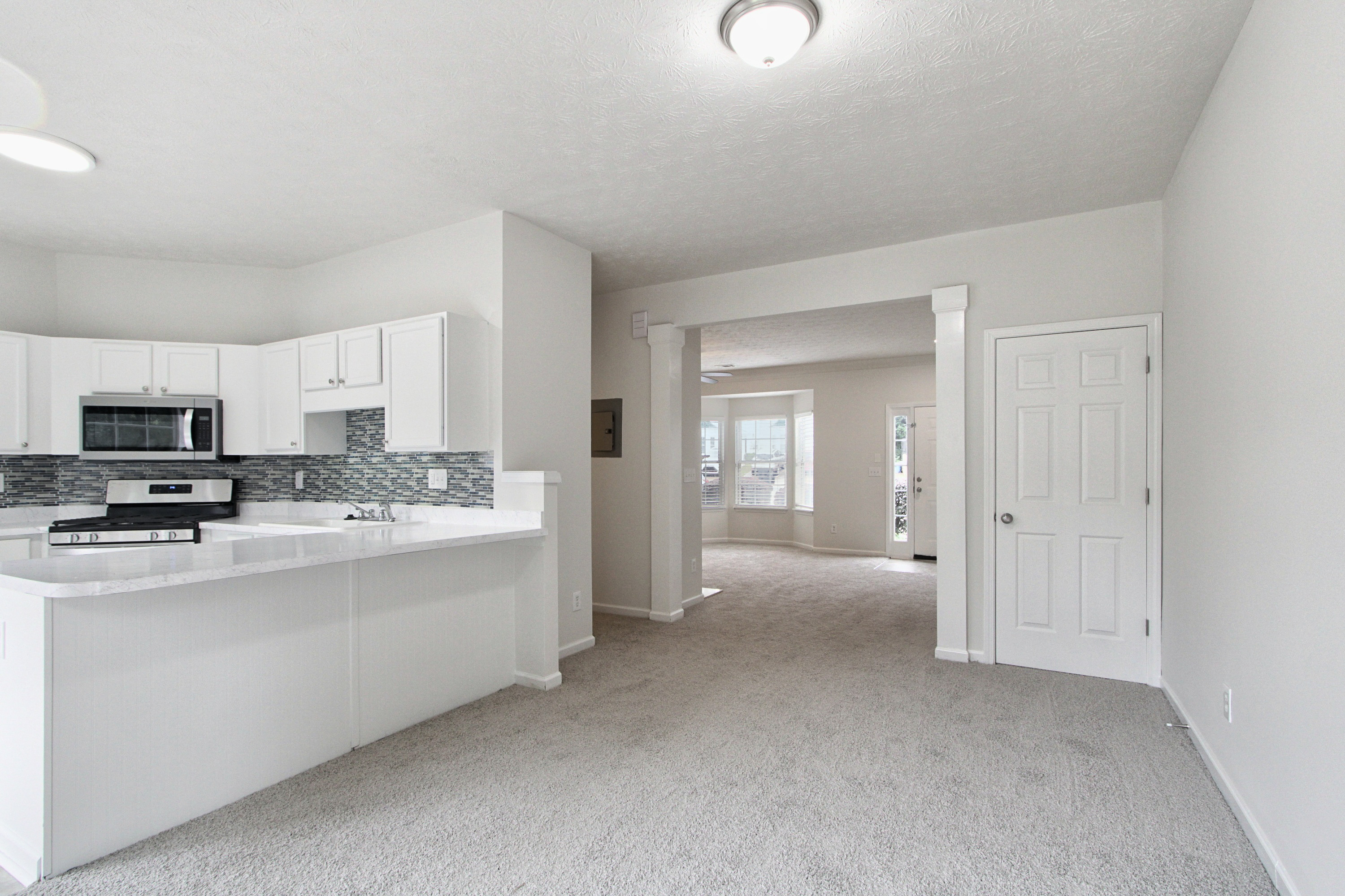 Photo 7 of 27 of 409 Timber Gate Dr, Lawrenceville, GA