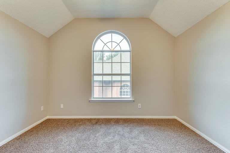 Photo 31 of 38 - 404 Pecan Hollow Dr, Coppell, TX 75019