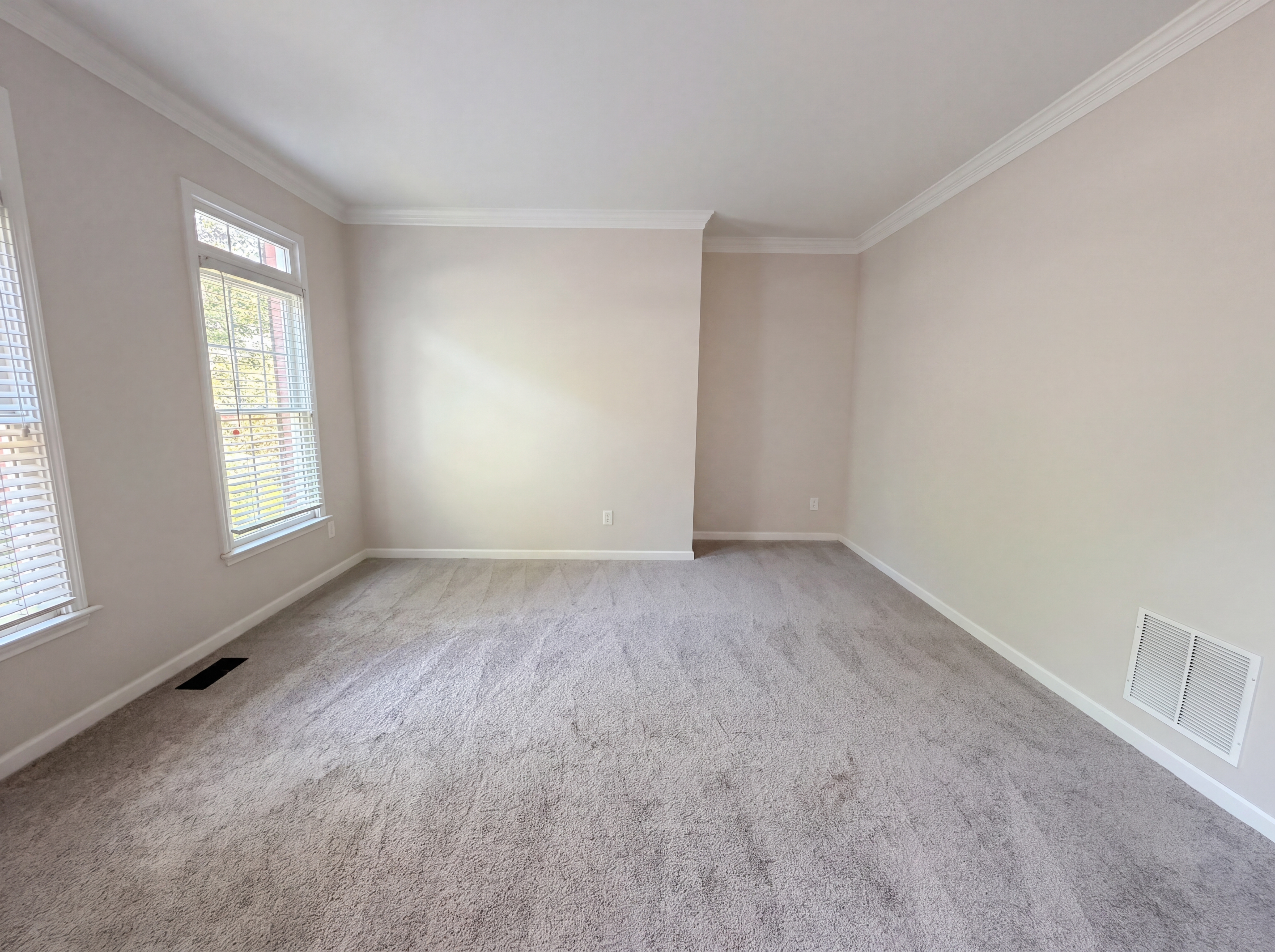Photo 13 of 20 of 4770 Feather Creek Ct, Stone Mountain, GA