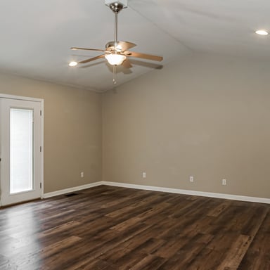 Property photo 3 of 20 Leach Dr