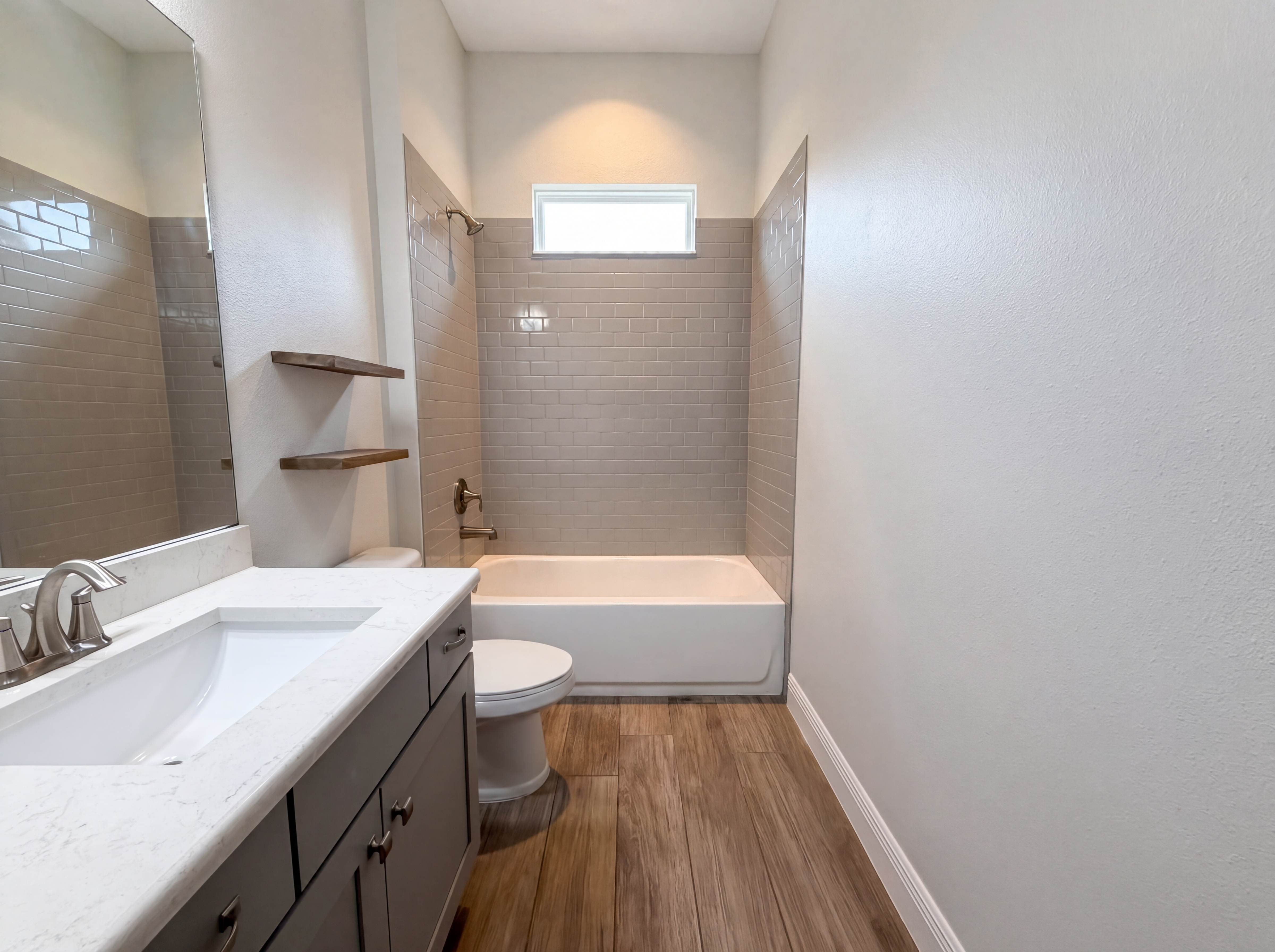 Photo 16 of 40 of 401 River Bed Ct, Wimauma, FL