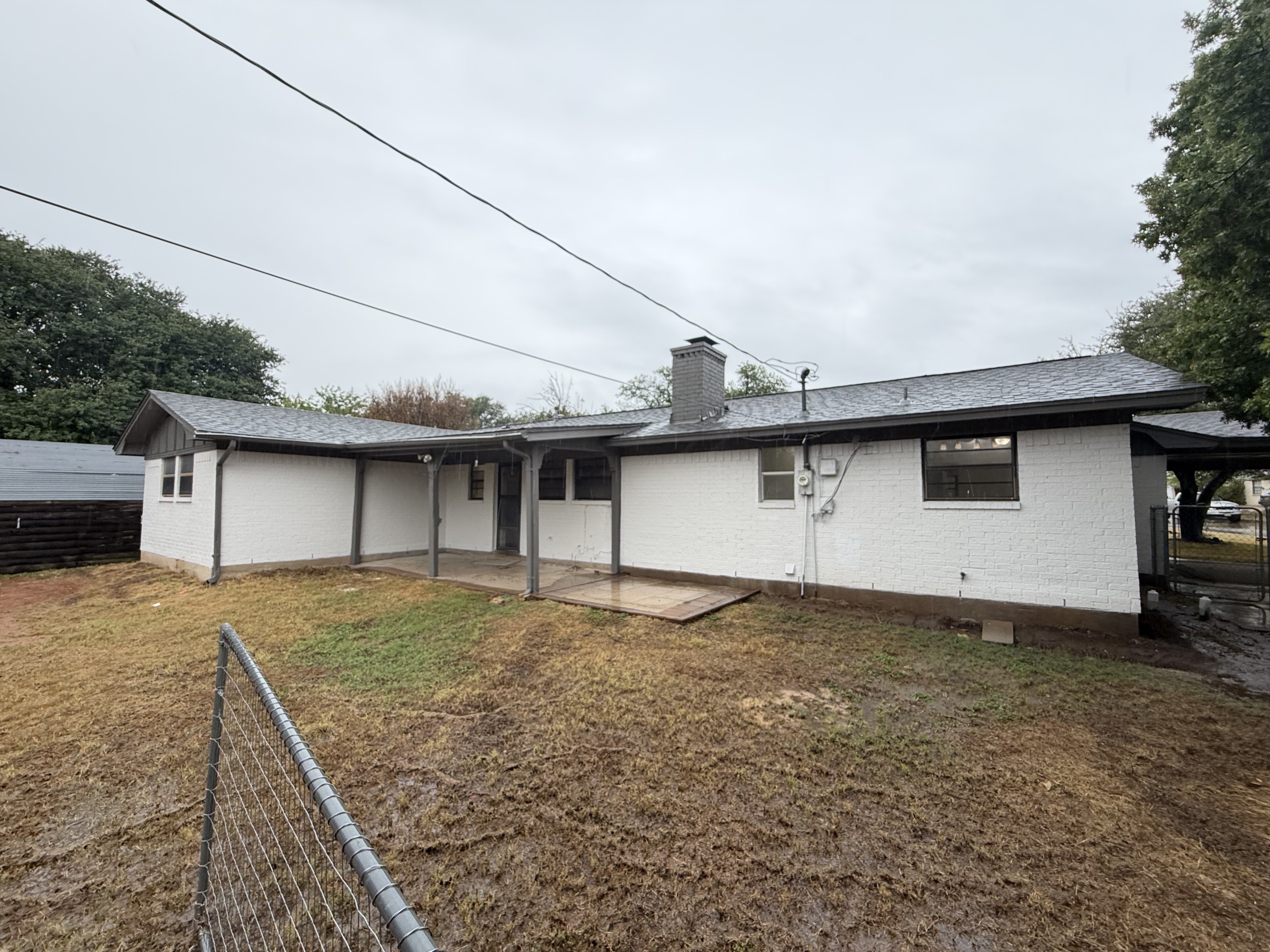 Photo 23 of 25 of 501 Franklin Dr, Glen Rose, TX