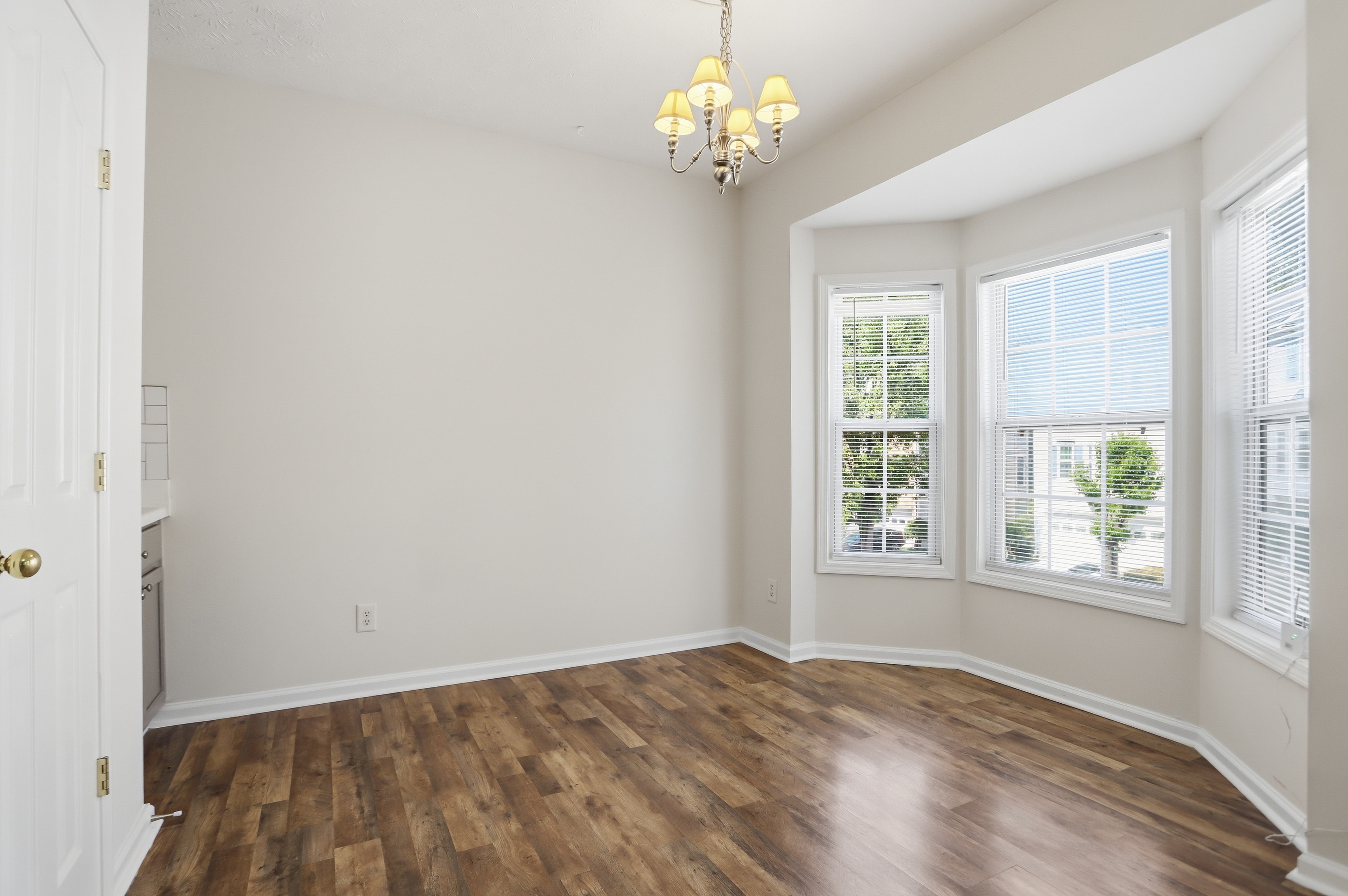 Photo 9 of 29 of 205 Abbotts Mill Dr, Johns Creek, GA