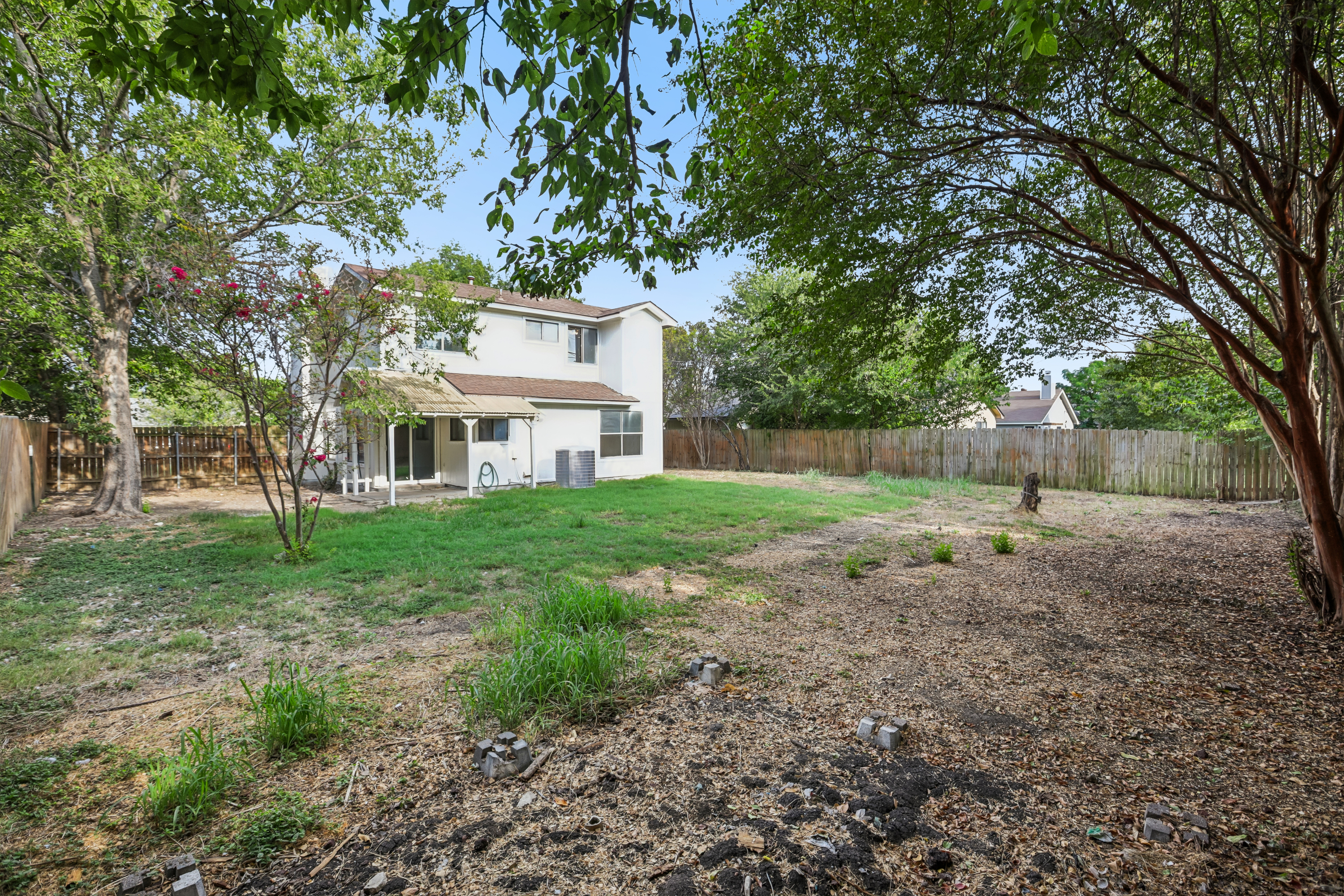 Photo 5 of 22 of 4508 Mesa Dr, Killeen, TX