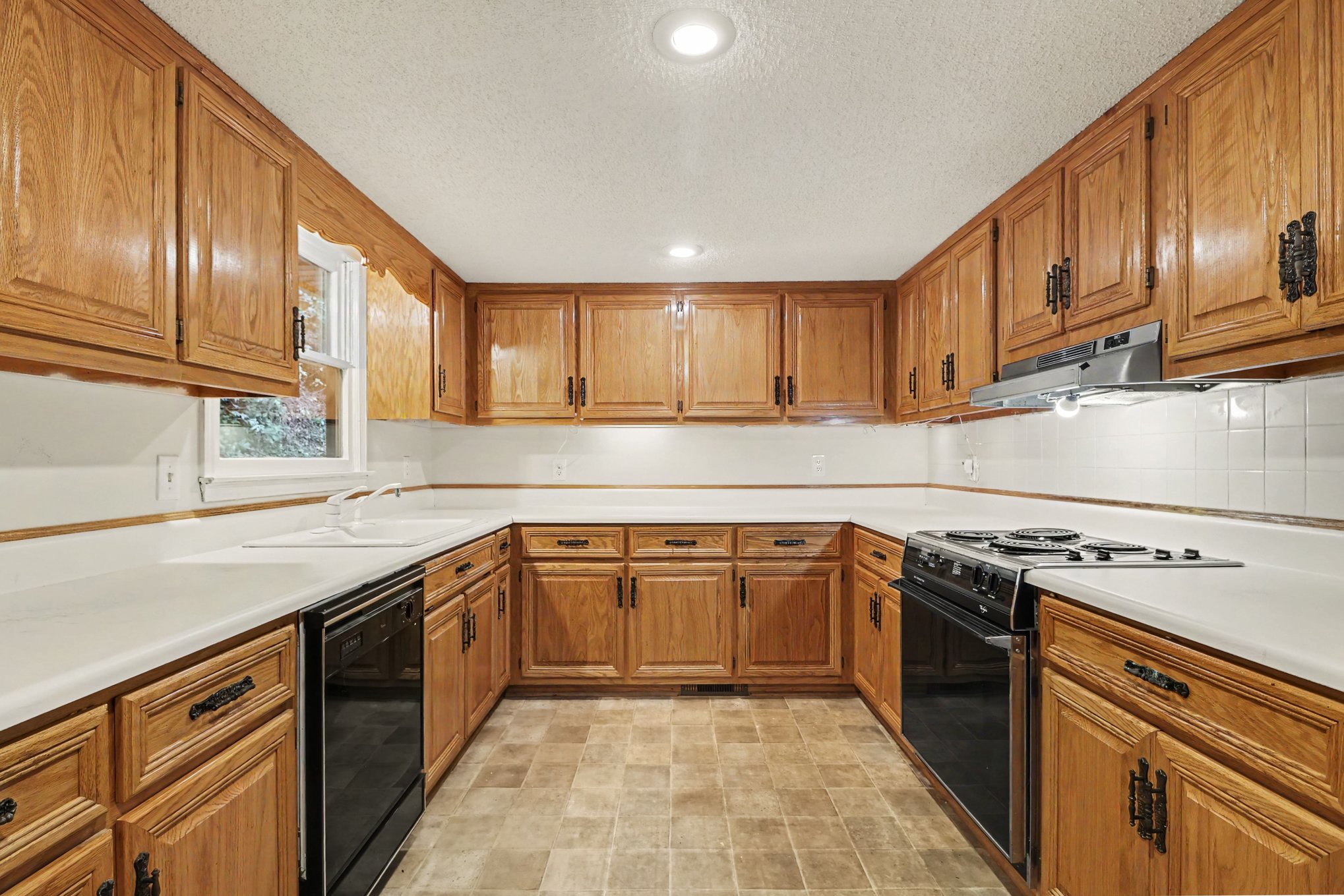 Photo 2 of 18 of 241 Moss Cove Rd, Blairsville, GA