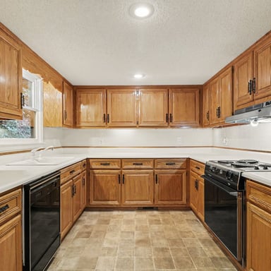 Property photo 2 of 241 Moss Cove Rd