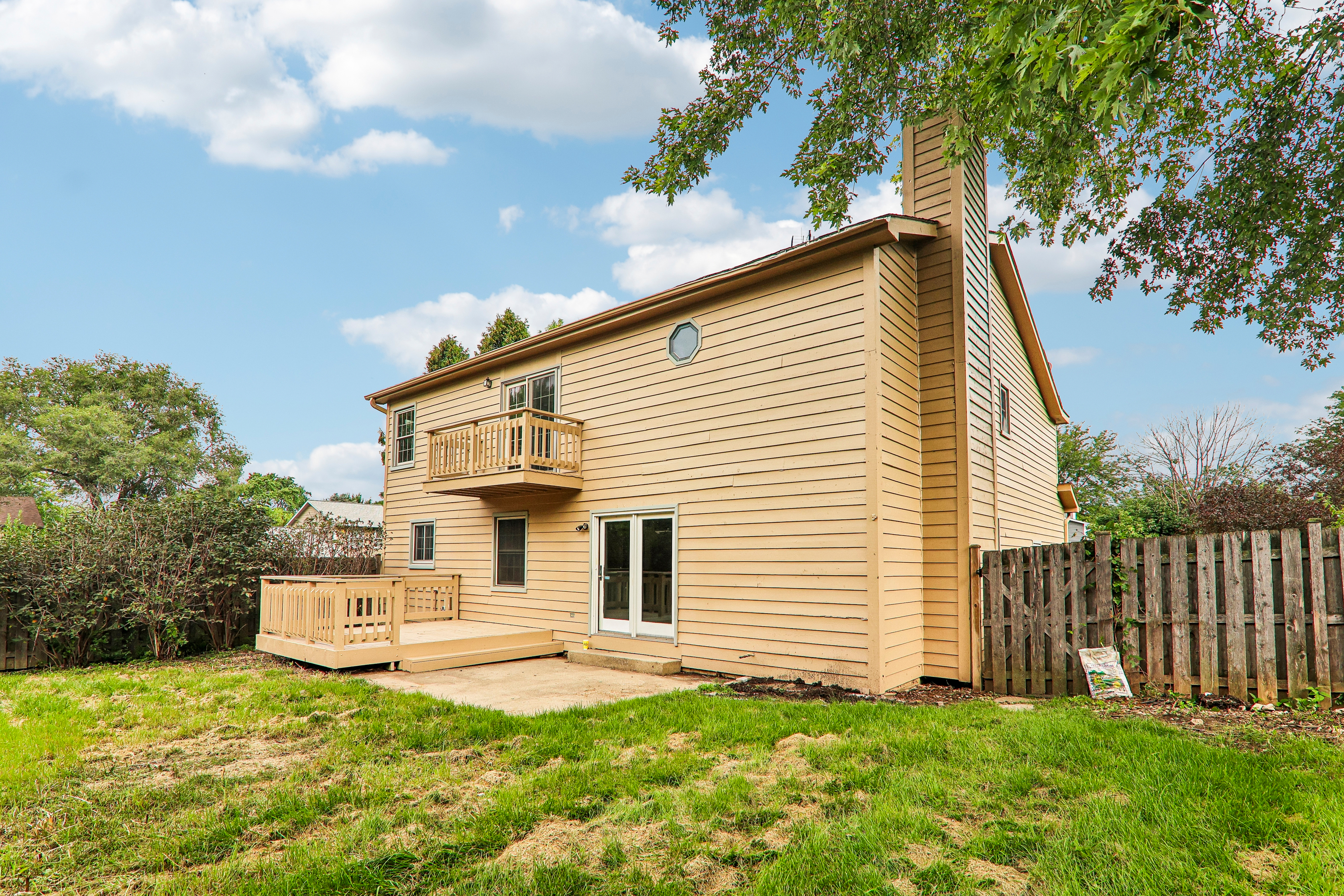 Photo 5 of 41 of 4399 Bluebird Ct, Gurnee, IL