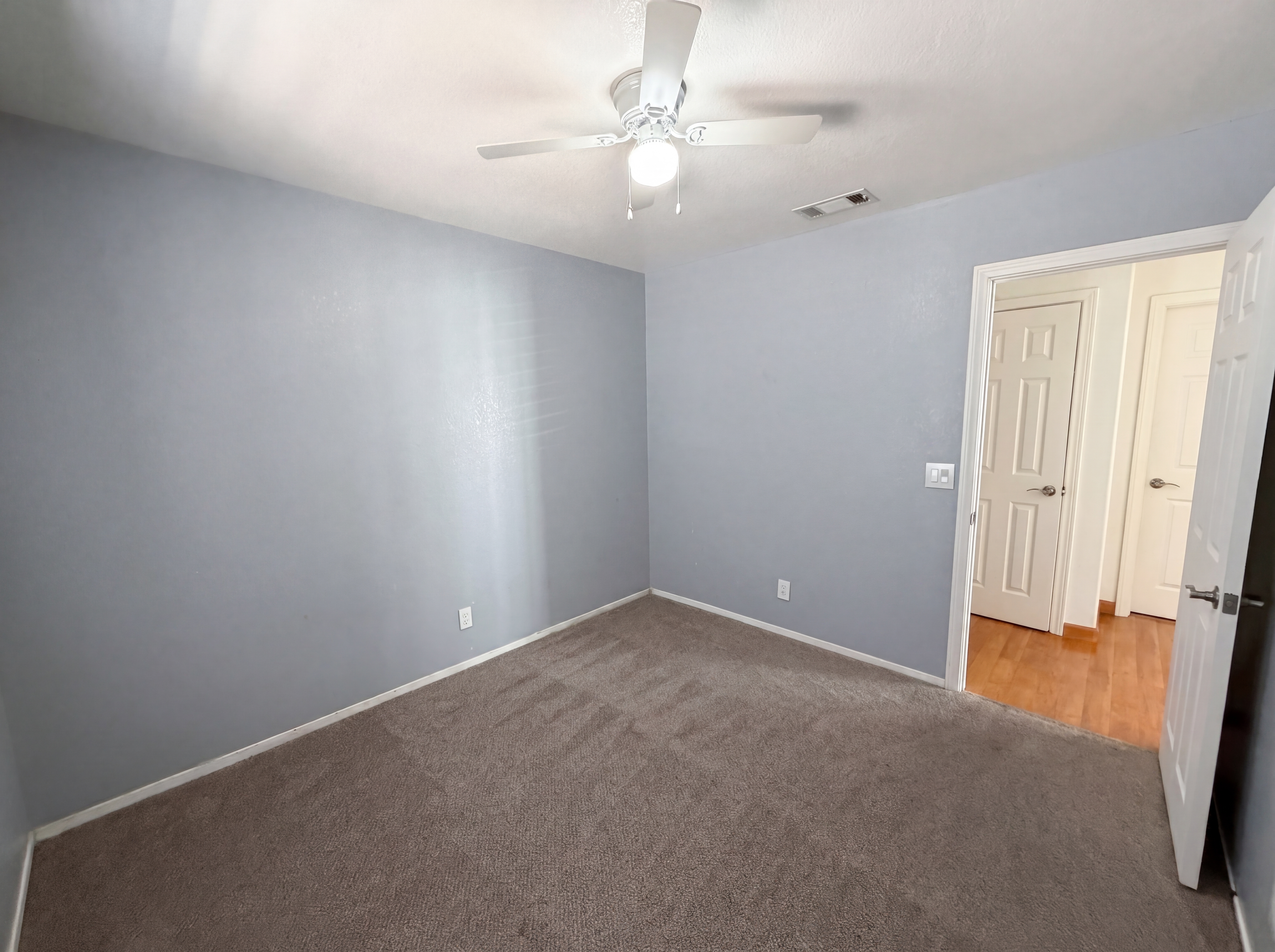Photo 18 of 27 of 6305 W Washburn Rd, Las Vegas, NV