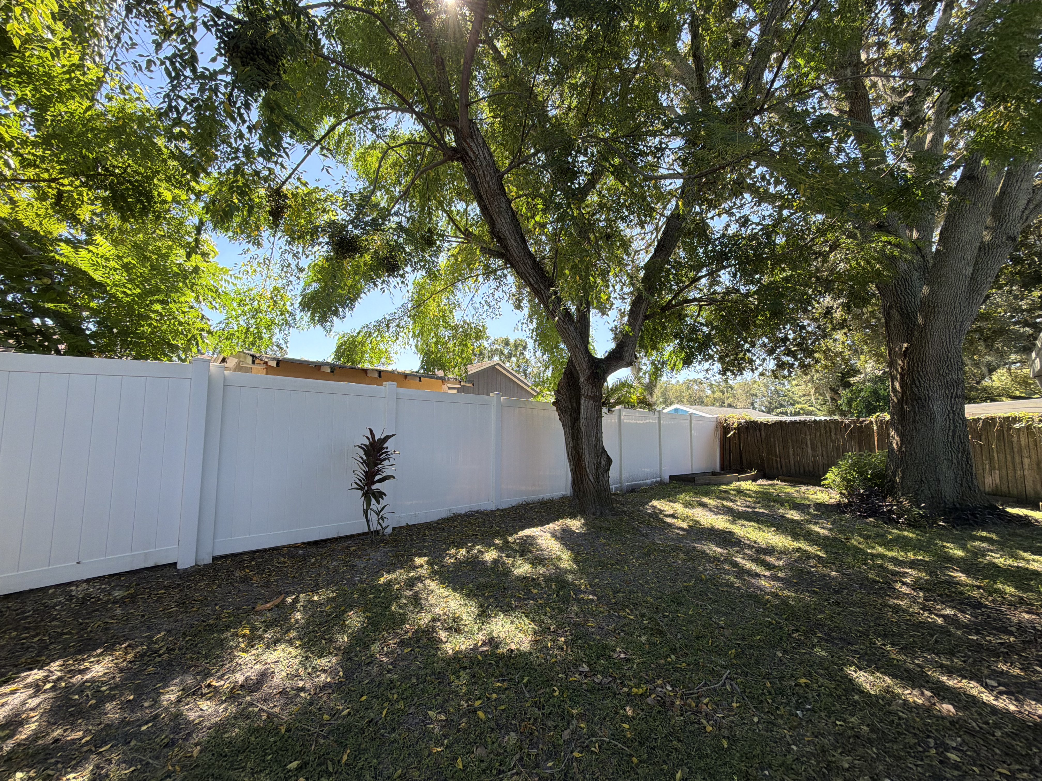 Photo 15 of 17 of 16005 Woodpine Dr, Tampa, FL