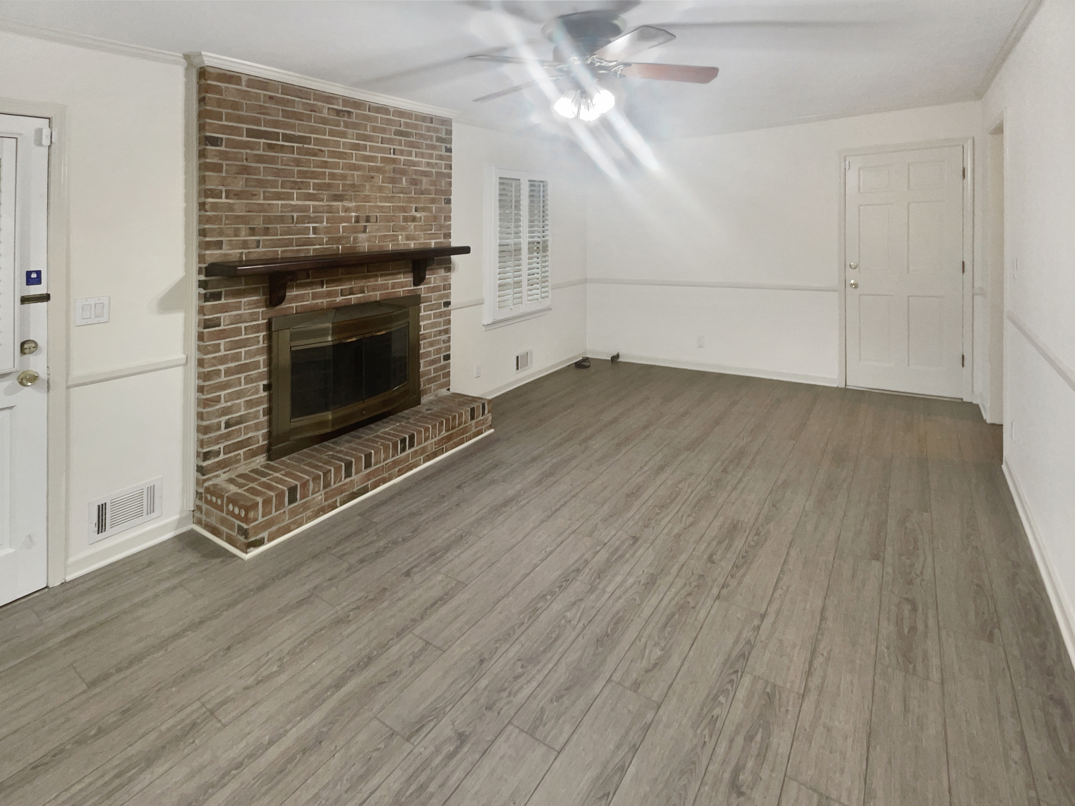 Photo 3 of 26 of 3969 Briaridge Cir, Atlanta, GA