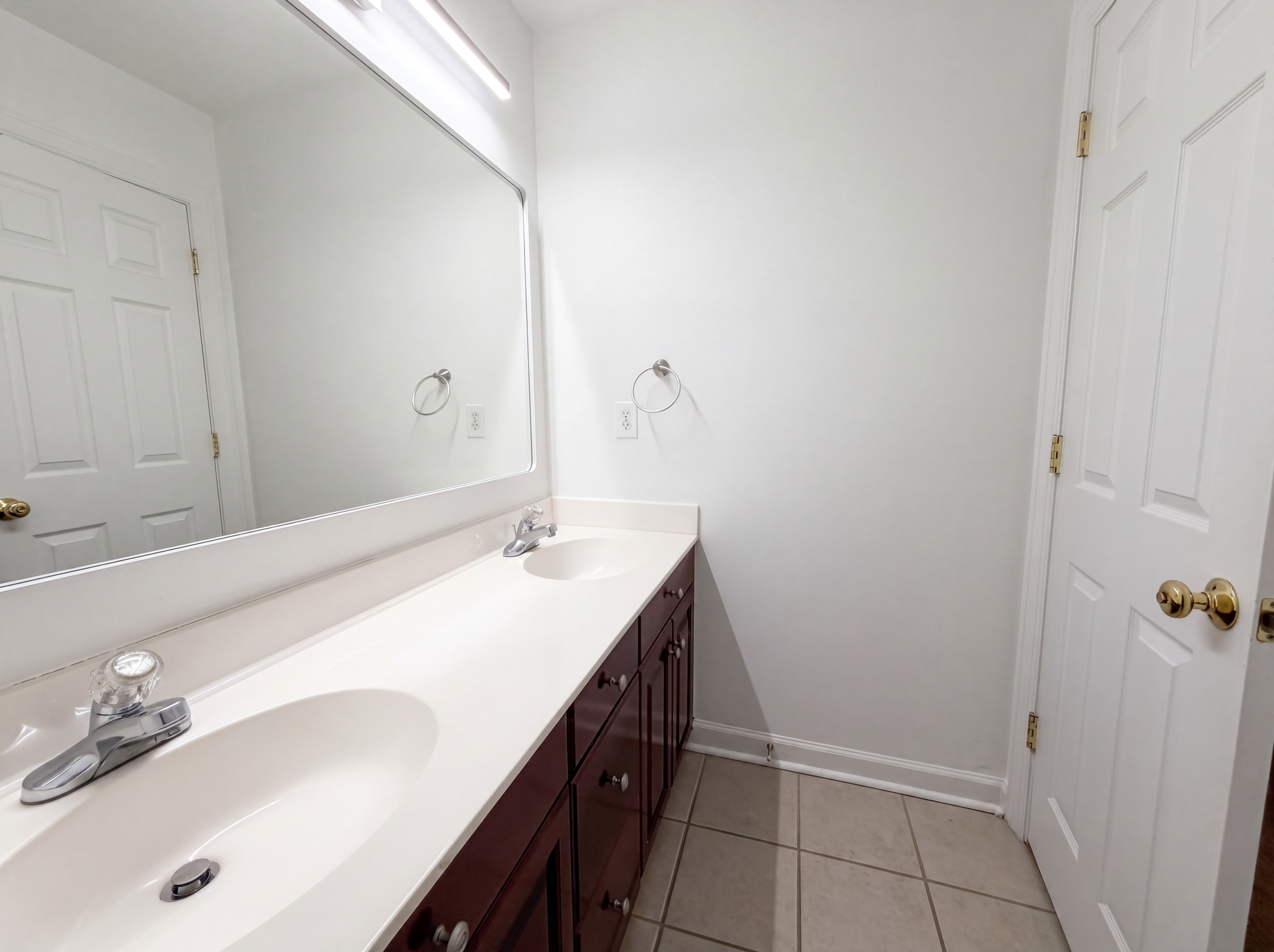 Photo 14 of 18 of 12341 Willingdon Rd, Huntersville, NC