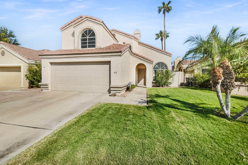 Property photo 1 of 413 S Lake Mirage Dr