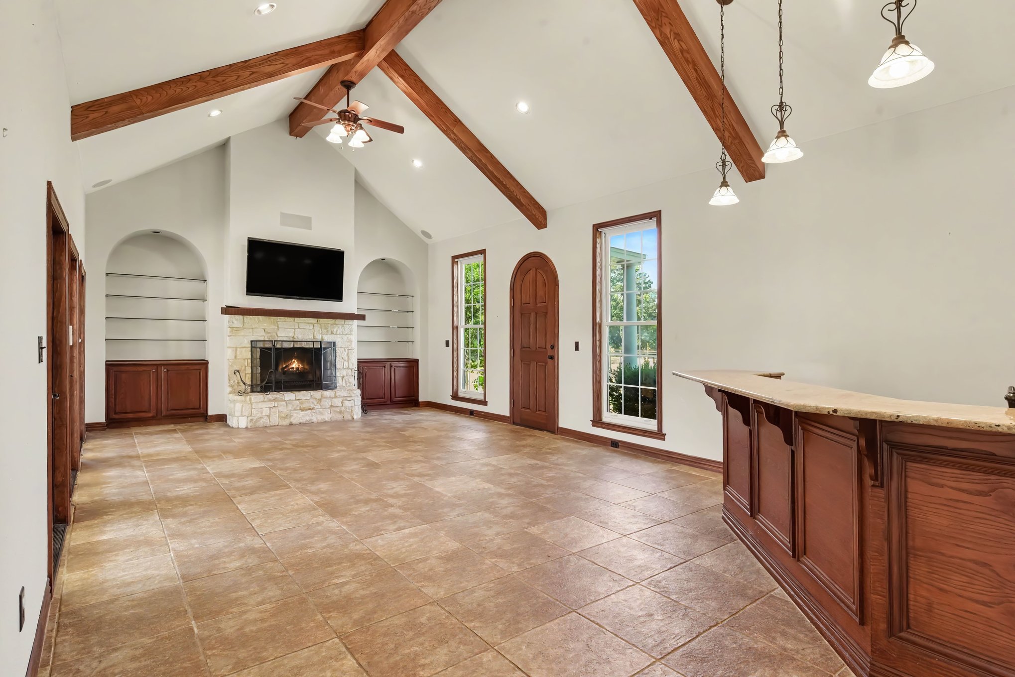Photo 12 of 28 of 8304 Karen Ln, Terrell, TX