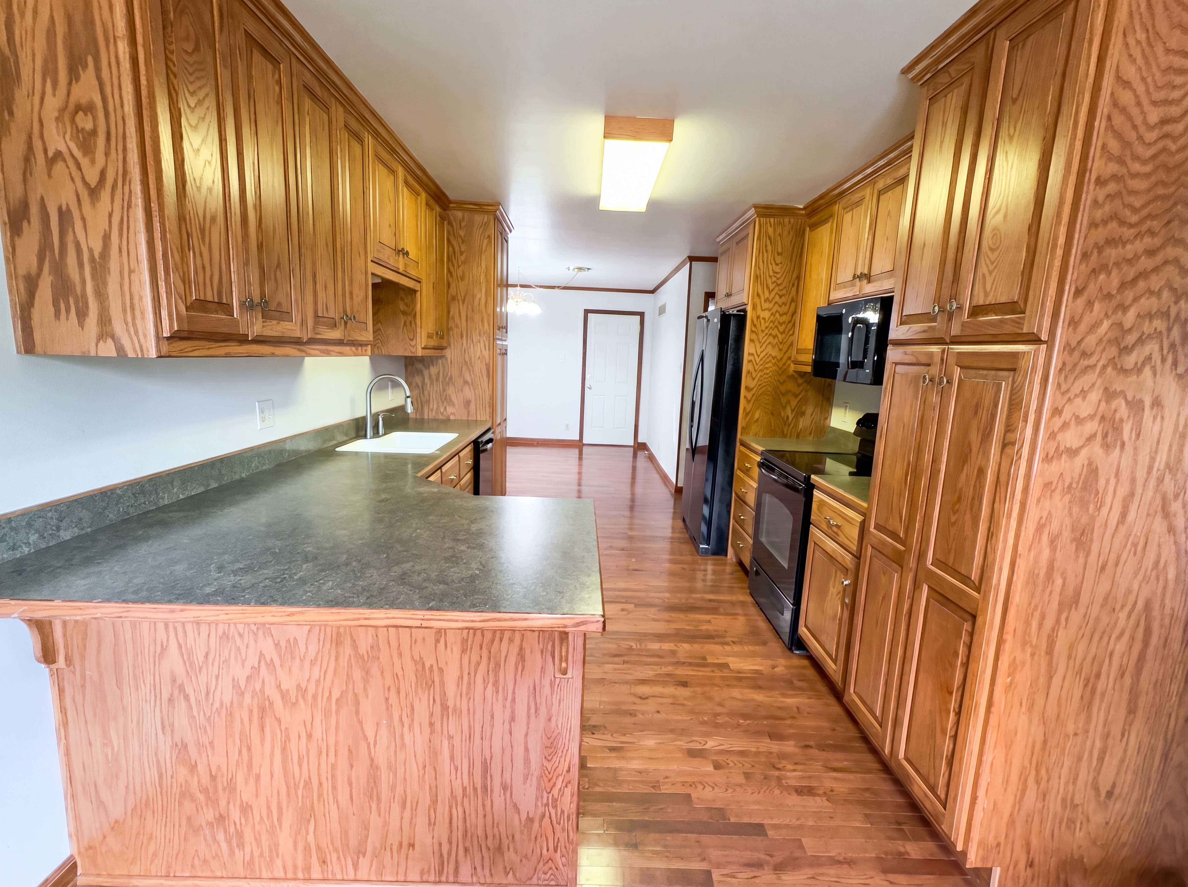 Photo 2 of 19 of 2021 SW 29th Ter, Topeka, KS