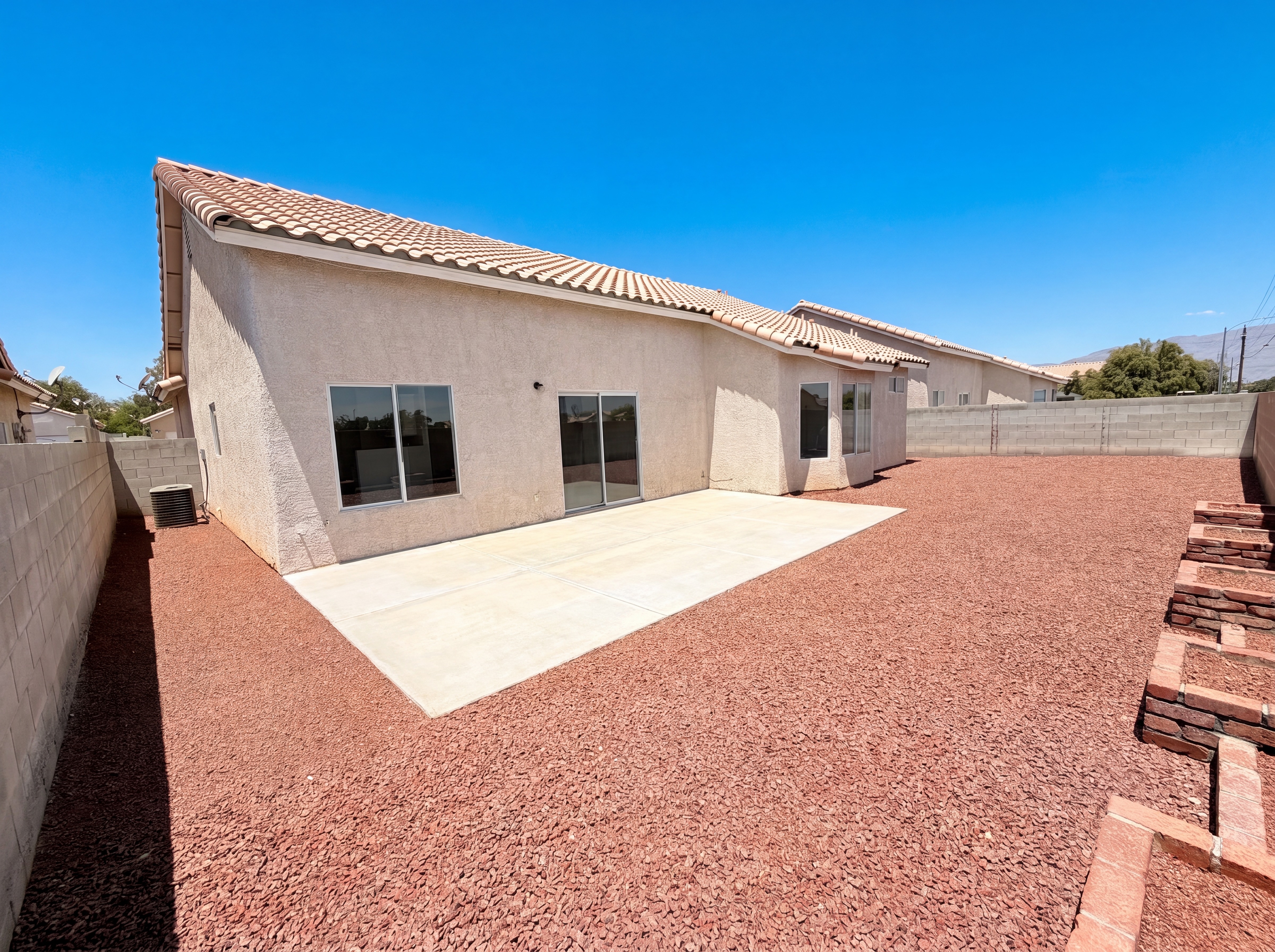 Photo 5 of 32 of 5132 Rocky Bluff St, North Las Vegas, NV