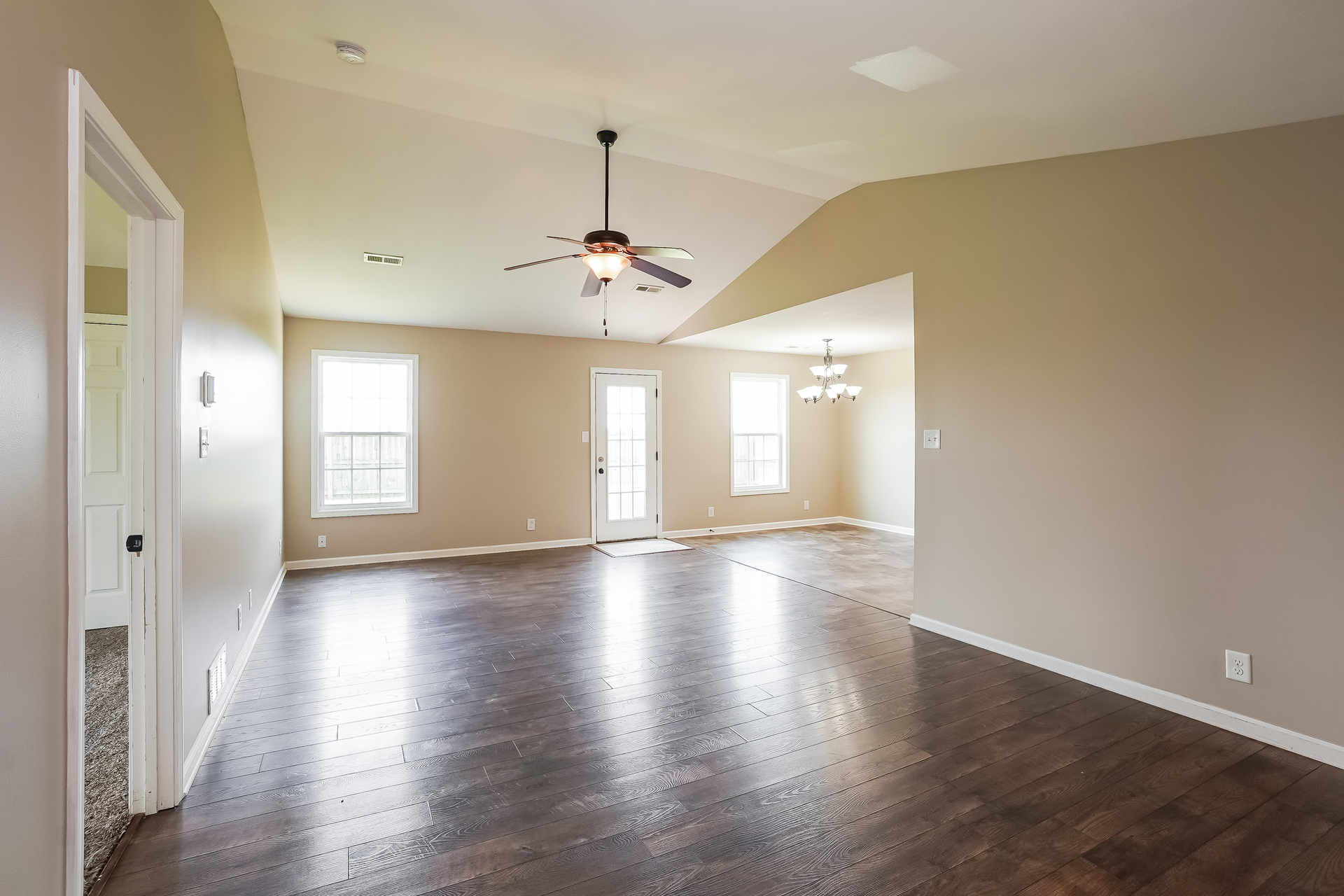 Photo 18 of 21 of 201 Bob White Trl, Oak Grove, KY