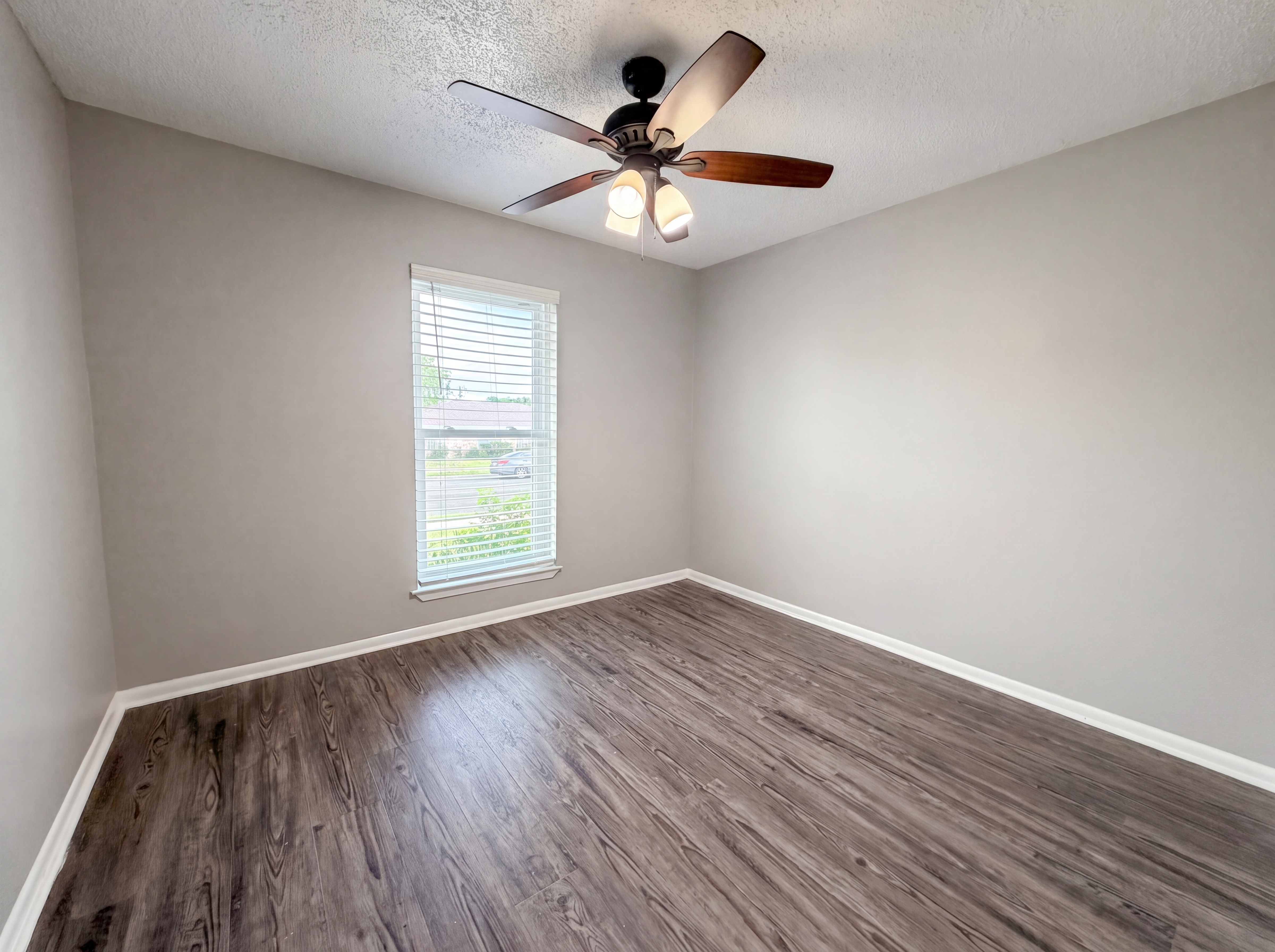 Photo 11 of 16 of 816 N 23rd St, Copperas Cove, TX