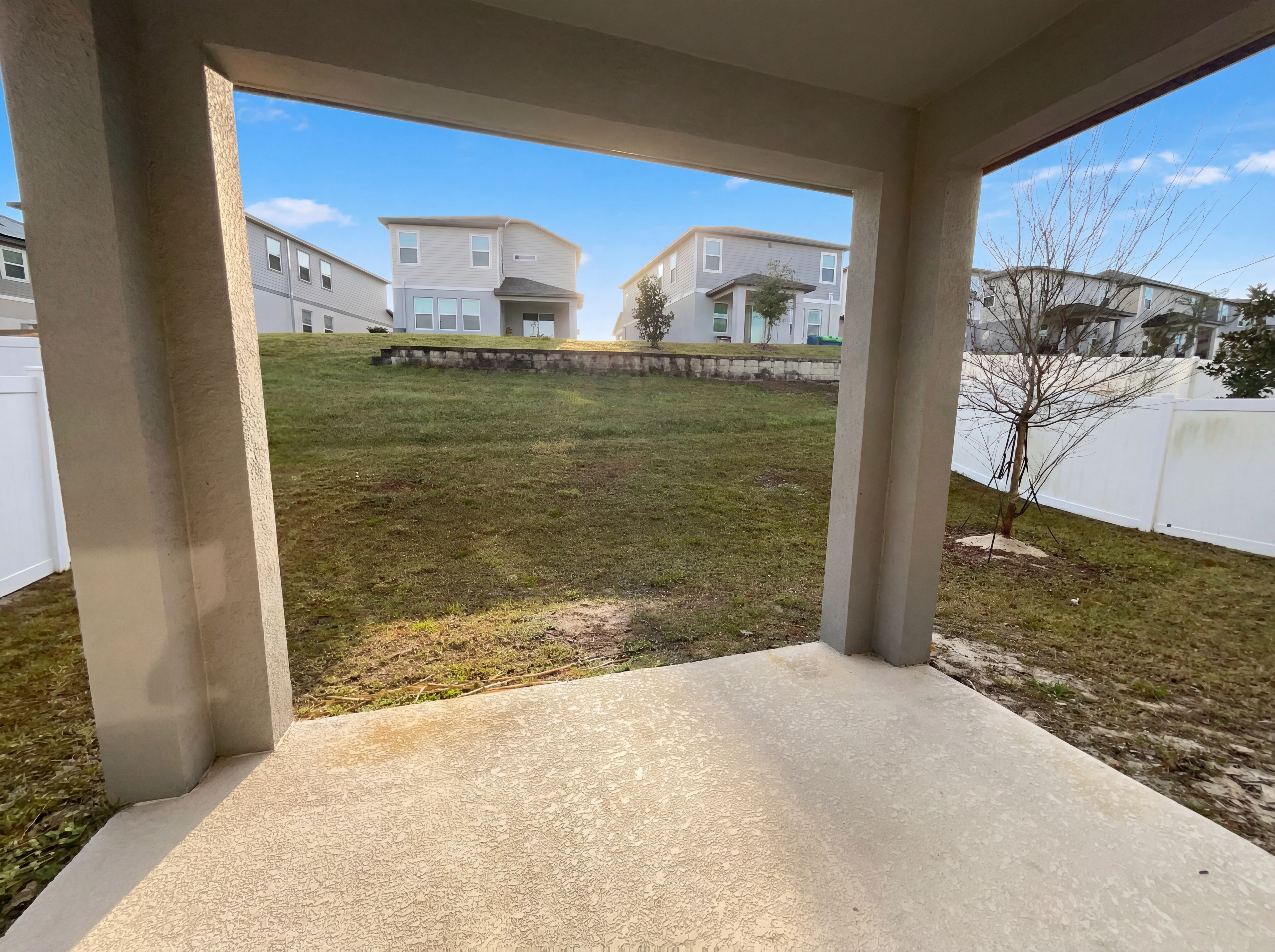 Photo 12 of 29 of 2348 Mystic Maze Ln, Clermont, FL